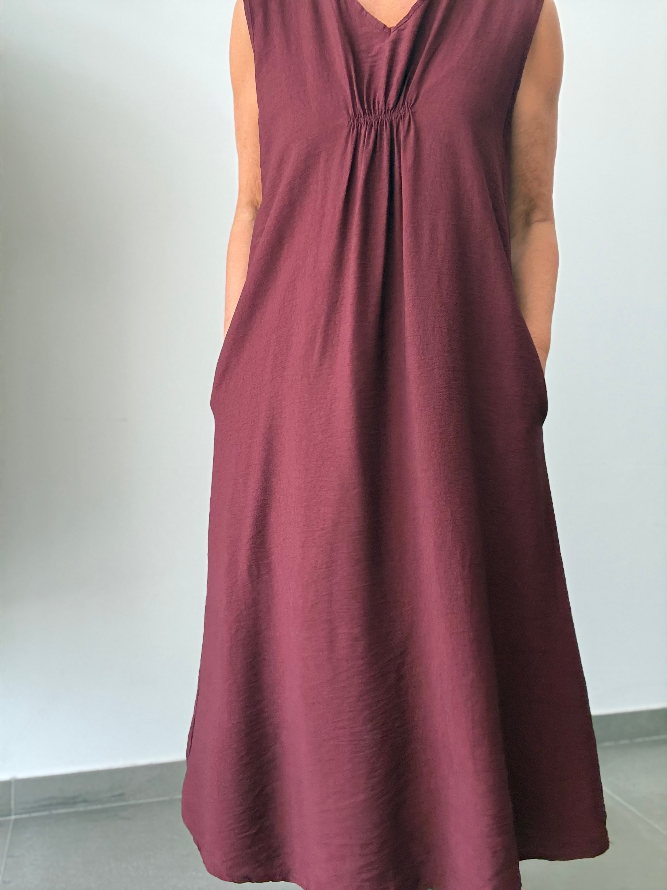 VESTIDO FRUNCIDO BURDEOS