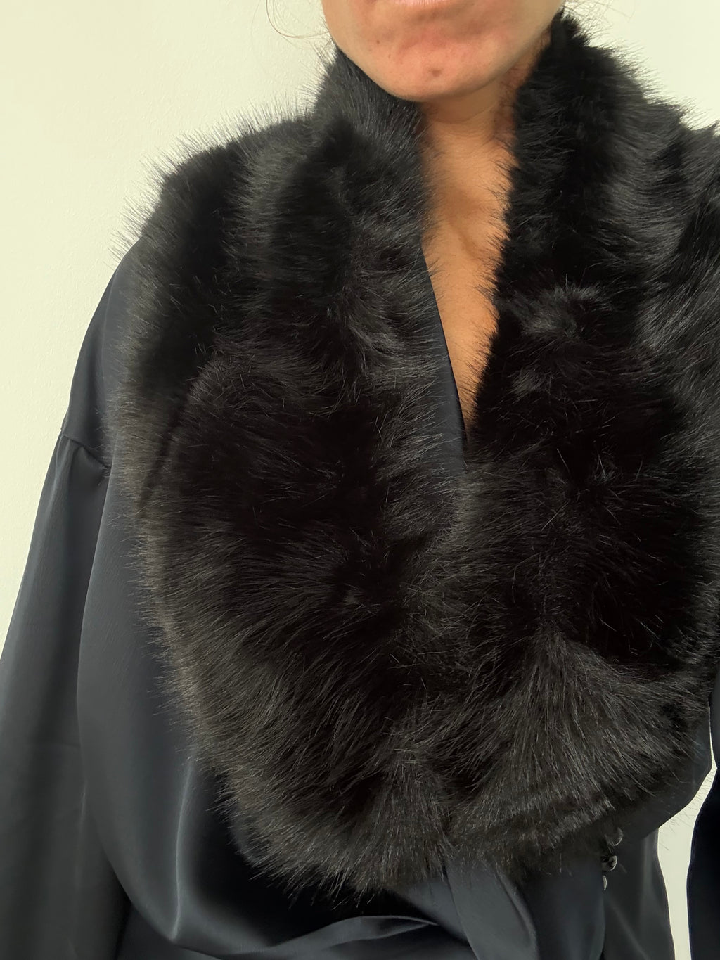CUELLO SAMARA NEGRO