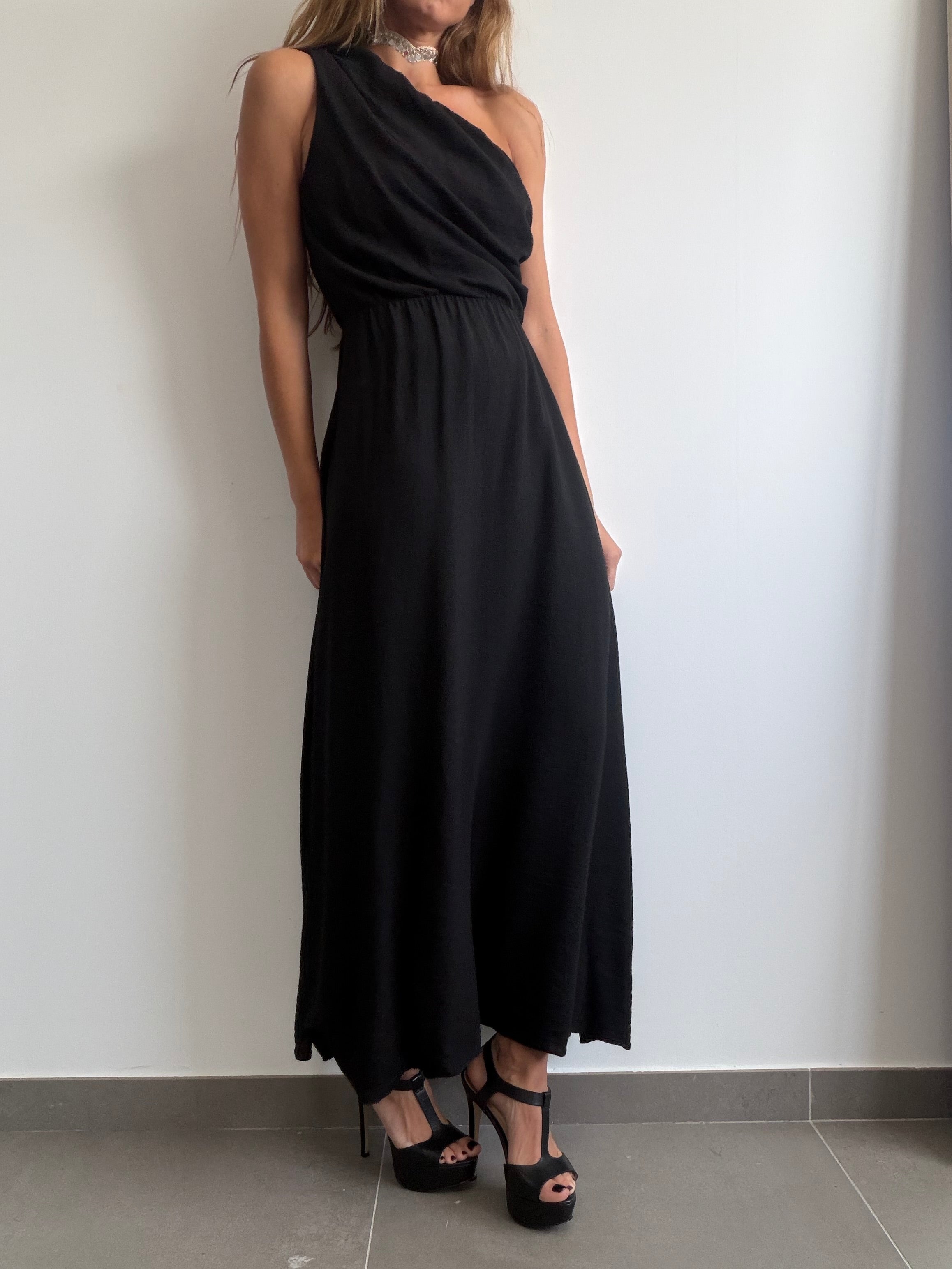 VESTIDO NYX NEGRO
