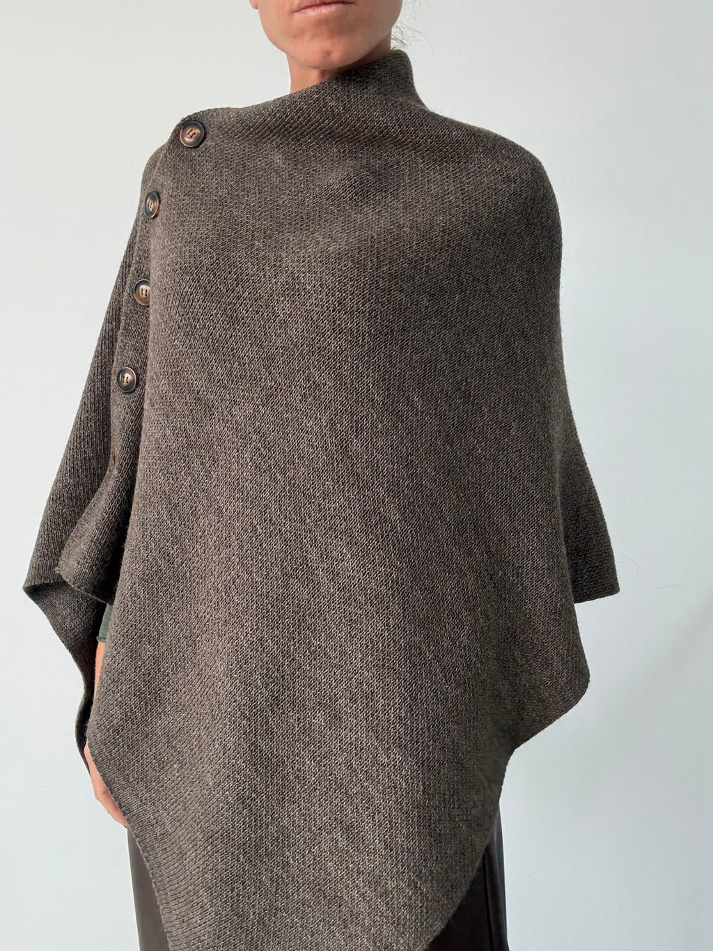PONCHO ULA TABACO