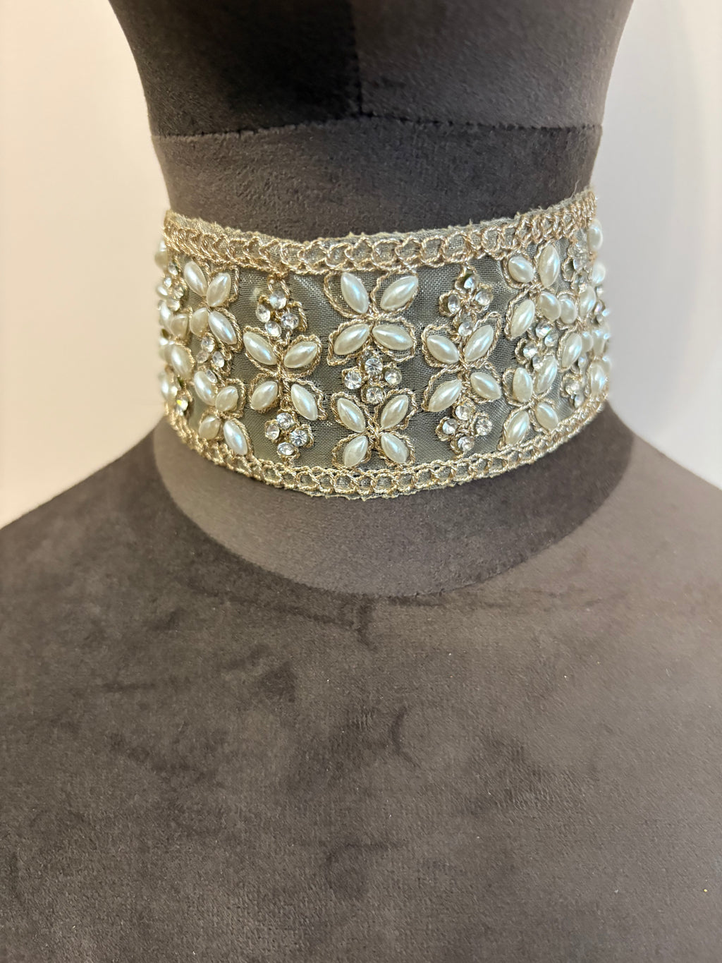 COLLAR ELEGANCIA