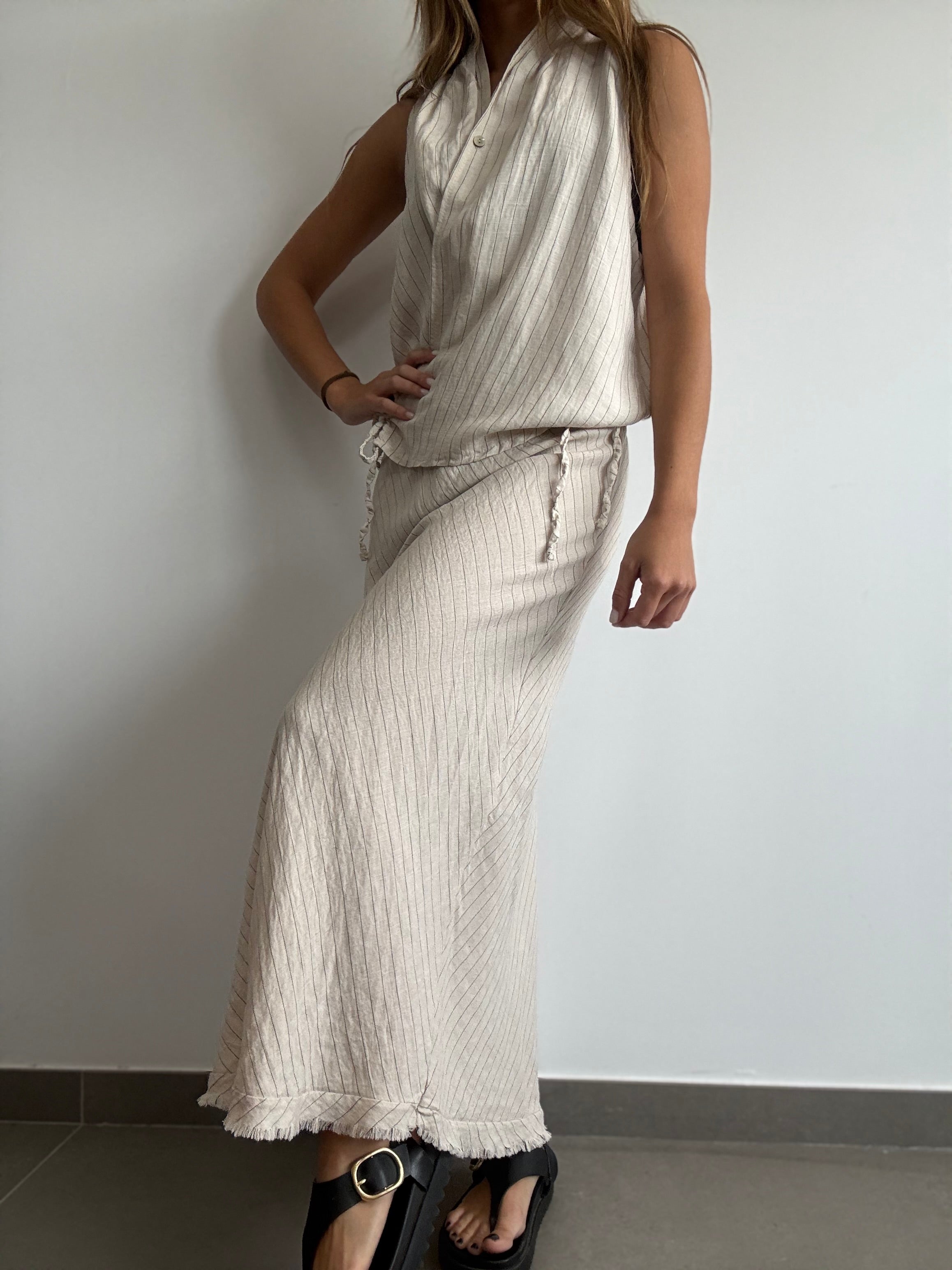 FALDA BENITA MARFIL