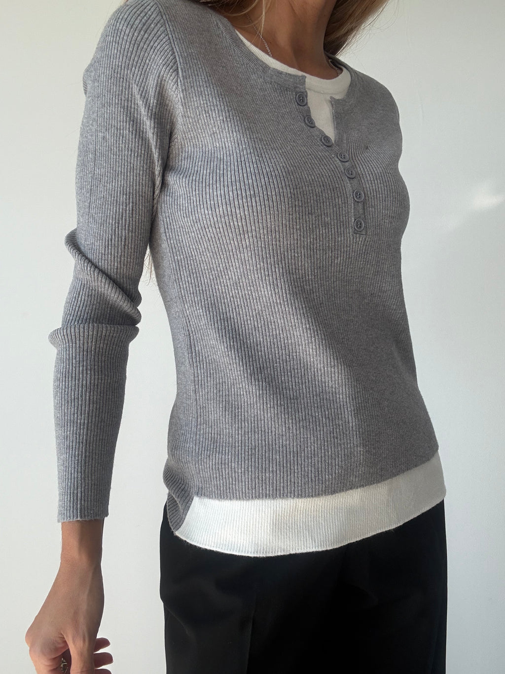 JERSEY ELENA GRIS
