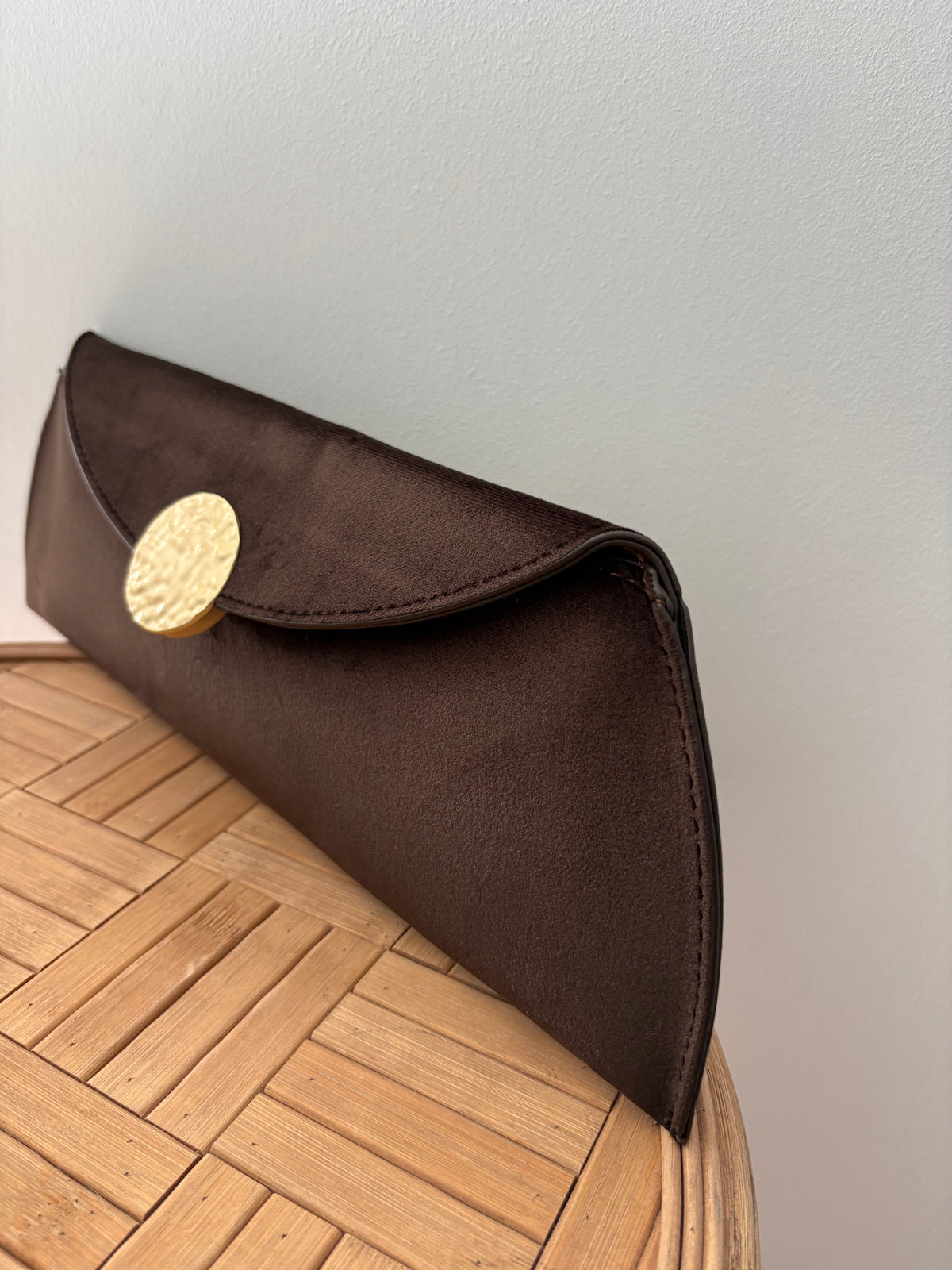BOLSO FILIGRANA BOTÓN MARRÓN