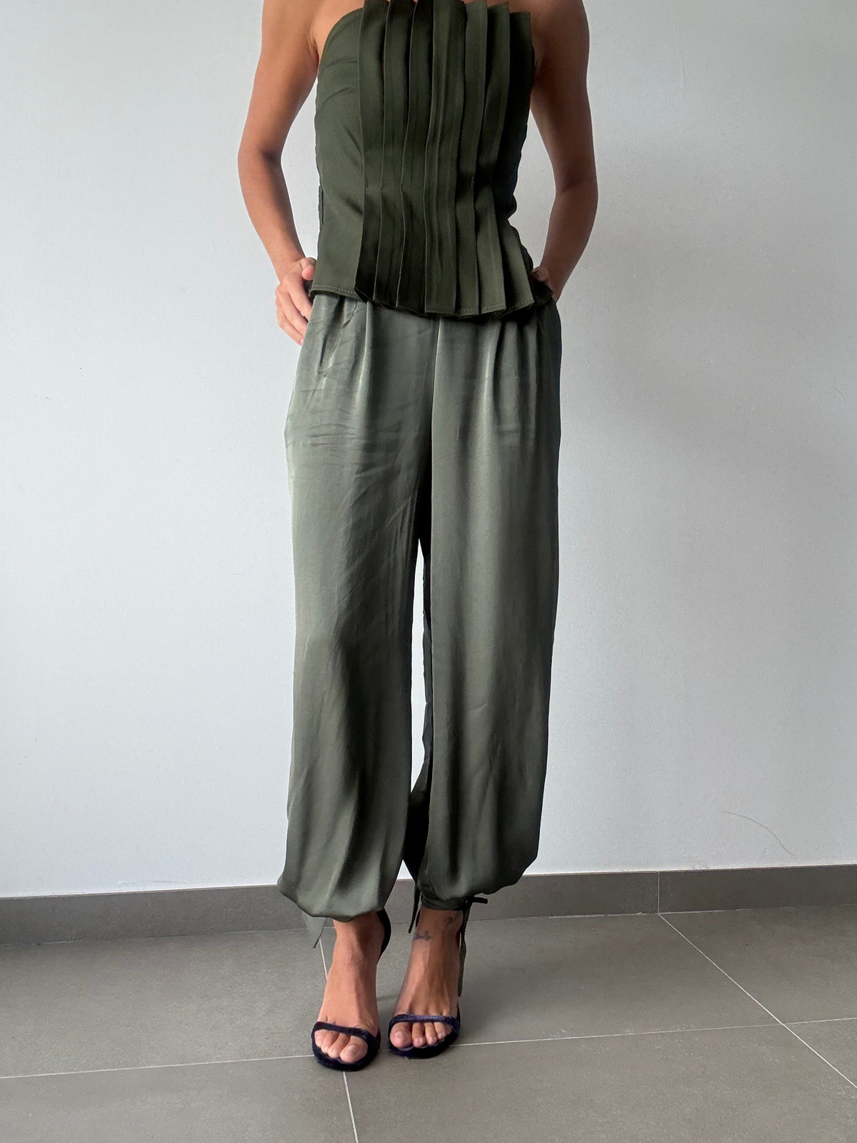 PANTALÓN LINEA KAKI