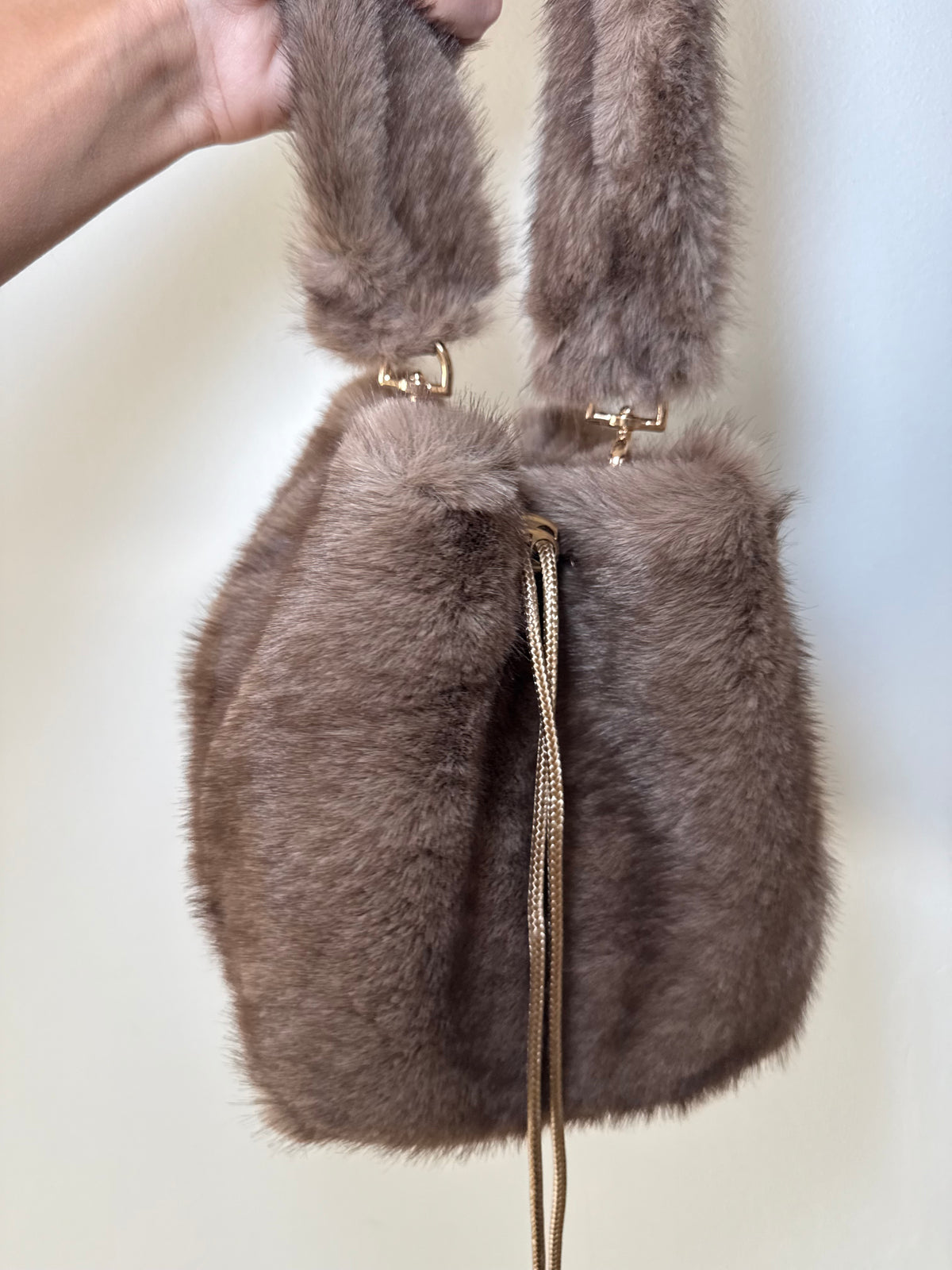 BOLSO BOMBO BEIGE