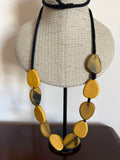 COLLAR MOSTAZA