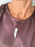 COLLAR PUNZA BLANCO-MORADO