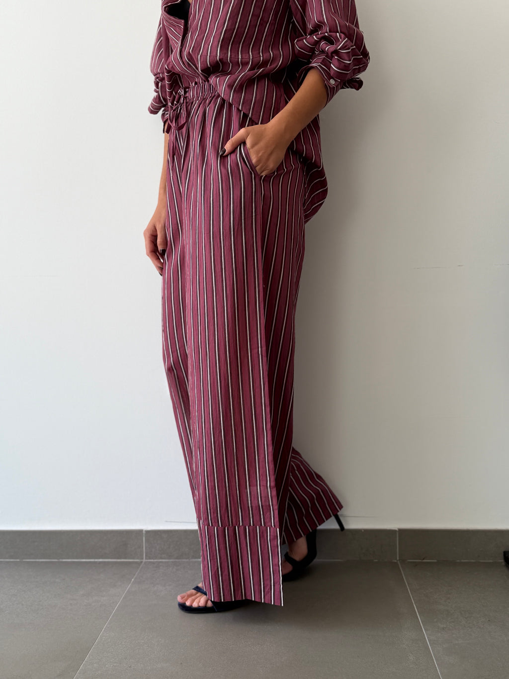 PANTALÓN FREYA BURDEOS
