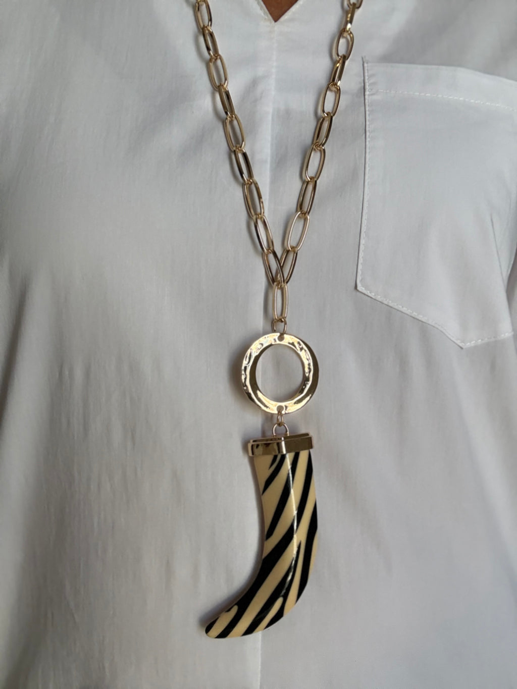 COLLAR CUERNO CEBRA