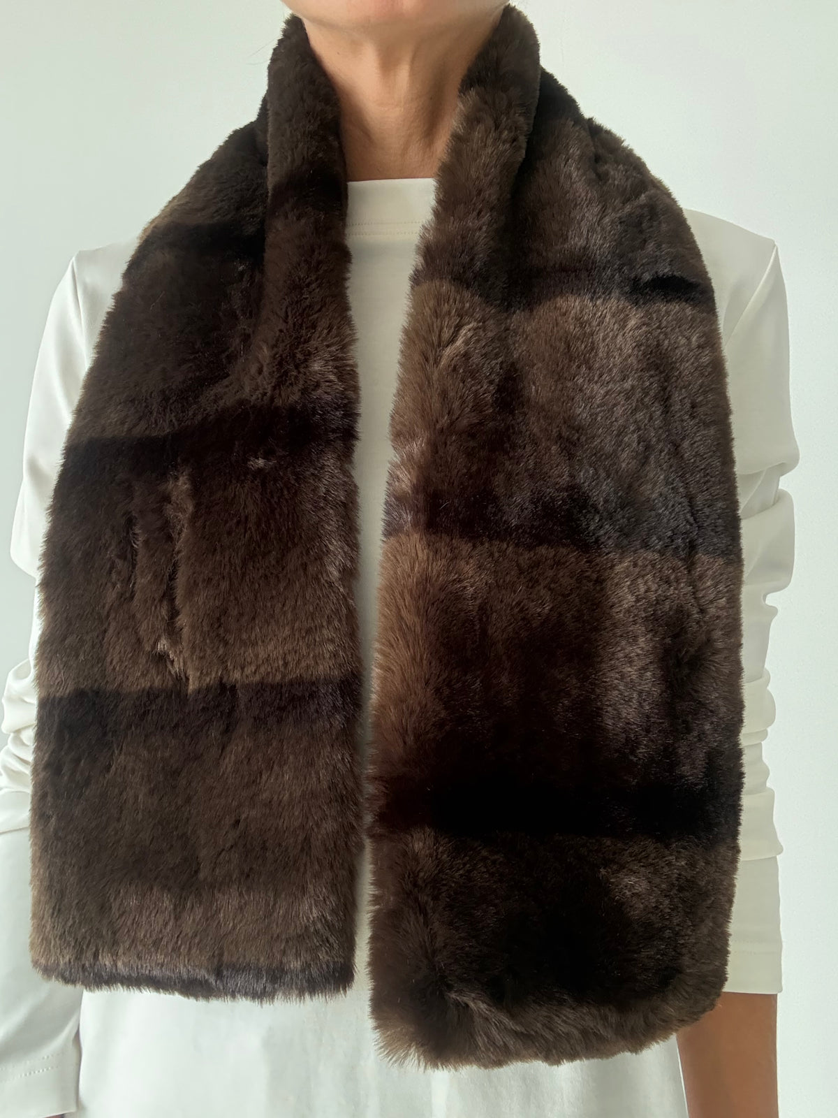 CUELLO RAYADO CHOCOLATE