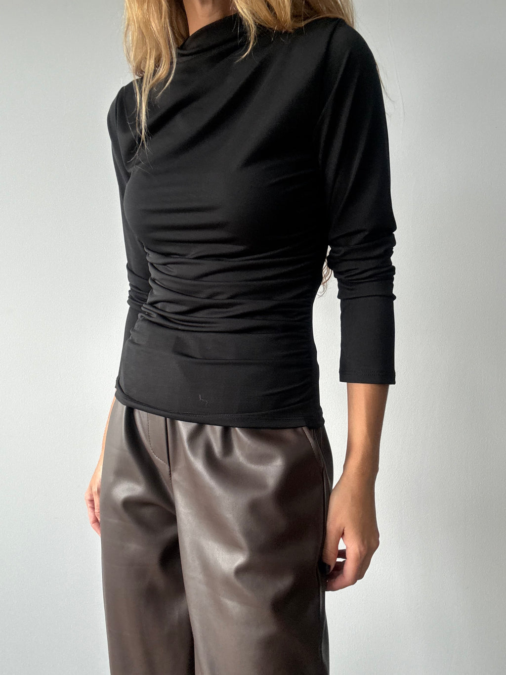 TOP UMBRELA NEGRO