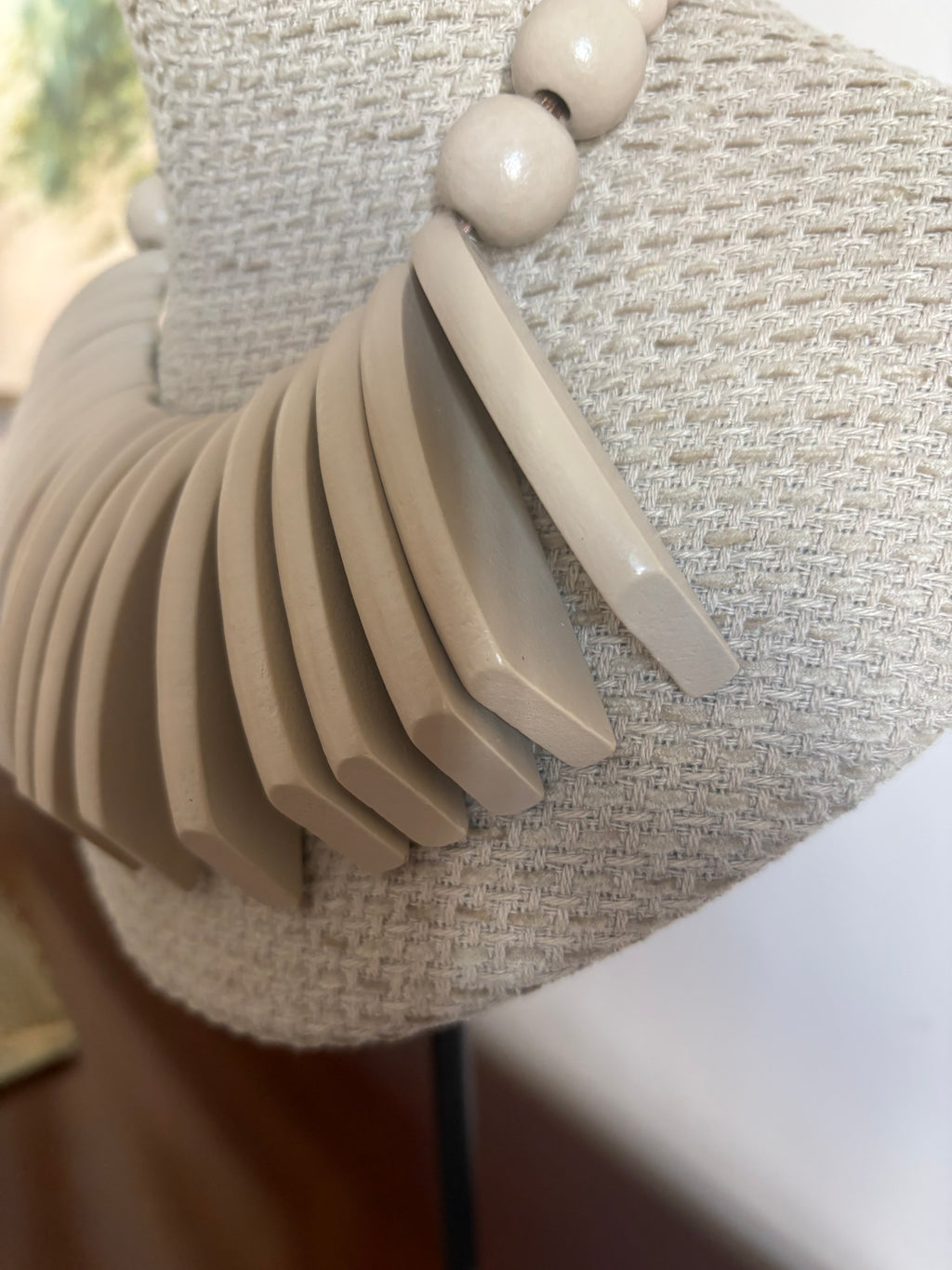 COLLAR PAPÚA MARFIL