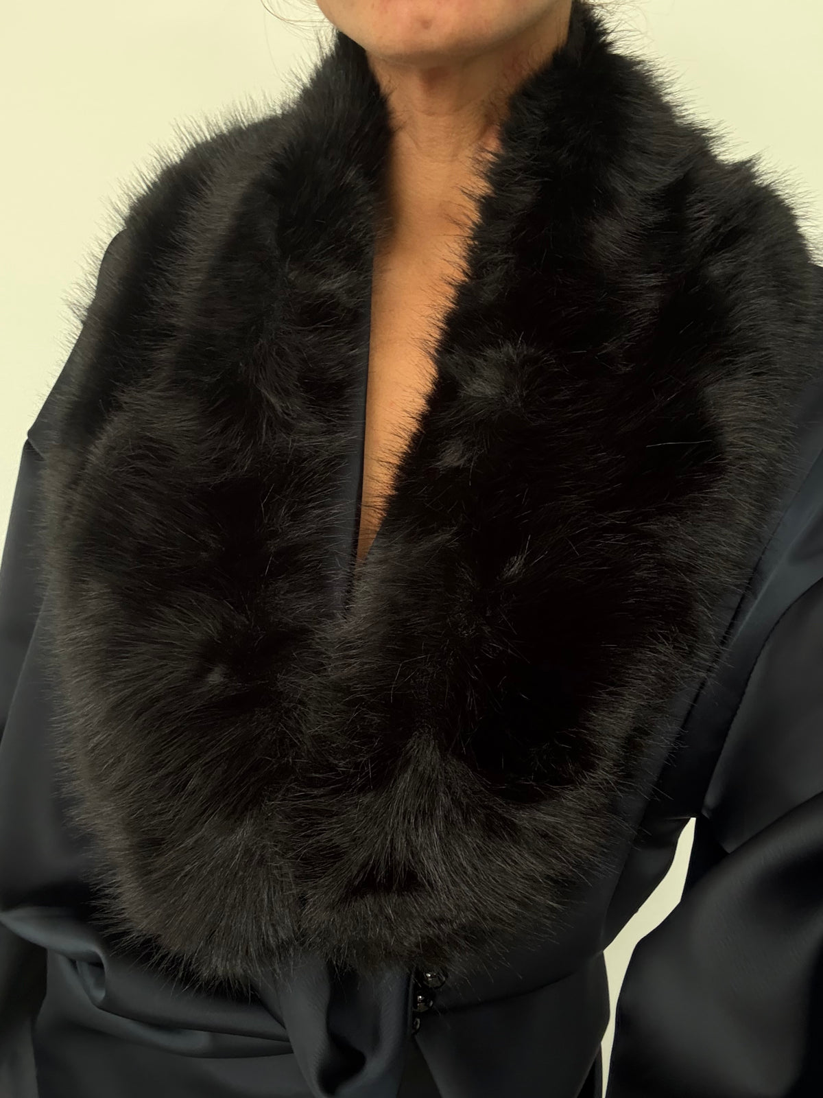 CUELLO SAMARA NEGRO