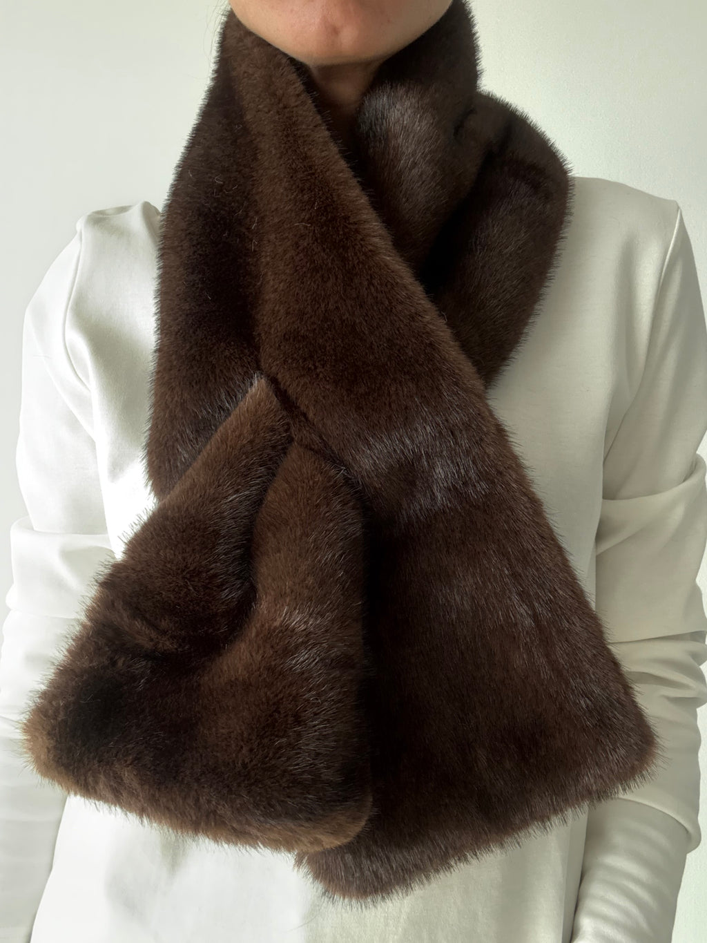 CUELLO LISO CHOCOLATE