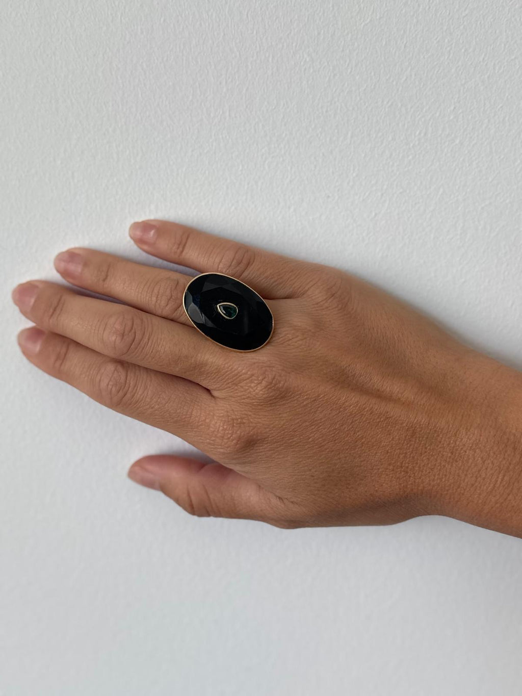 ANILLO ÓVALO NEGRO
