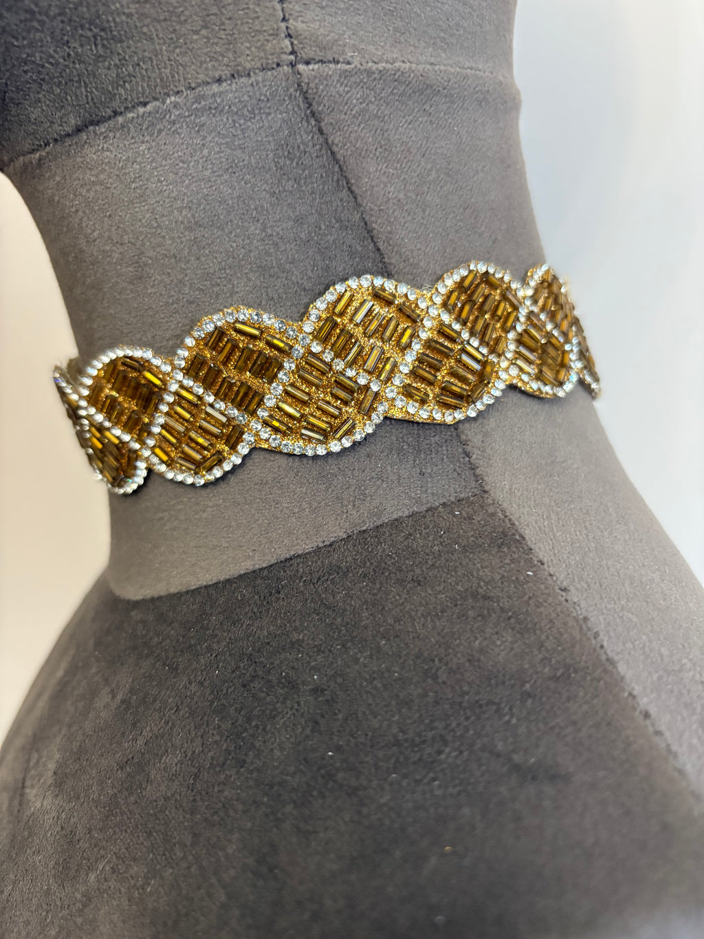 COLLAR CADENETA DORADO