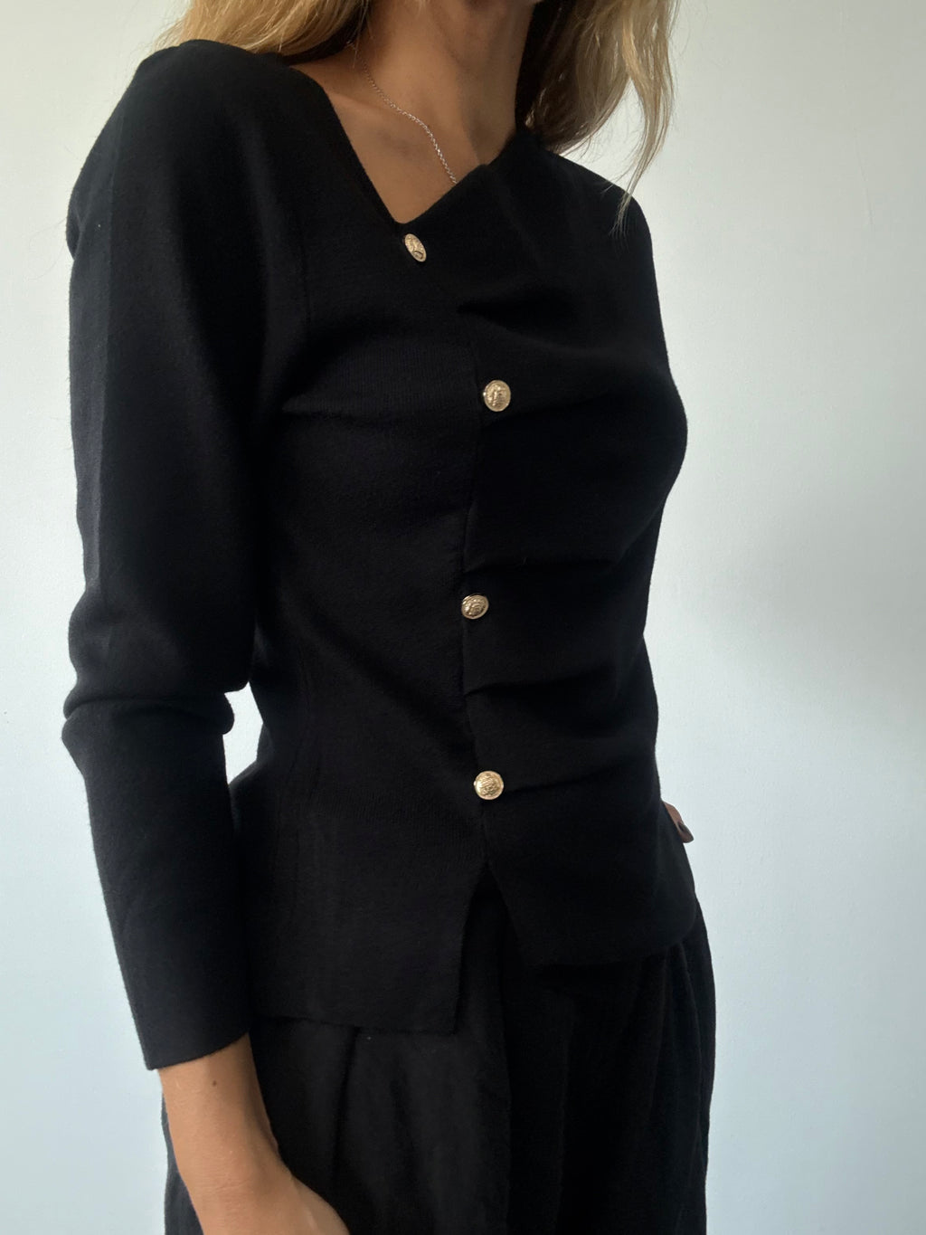 JERSEY UMERO NEGRO