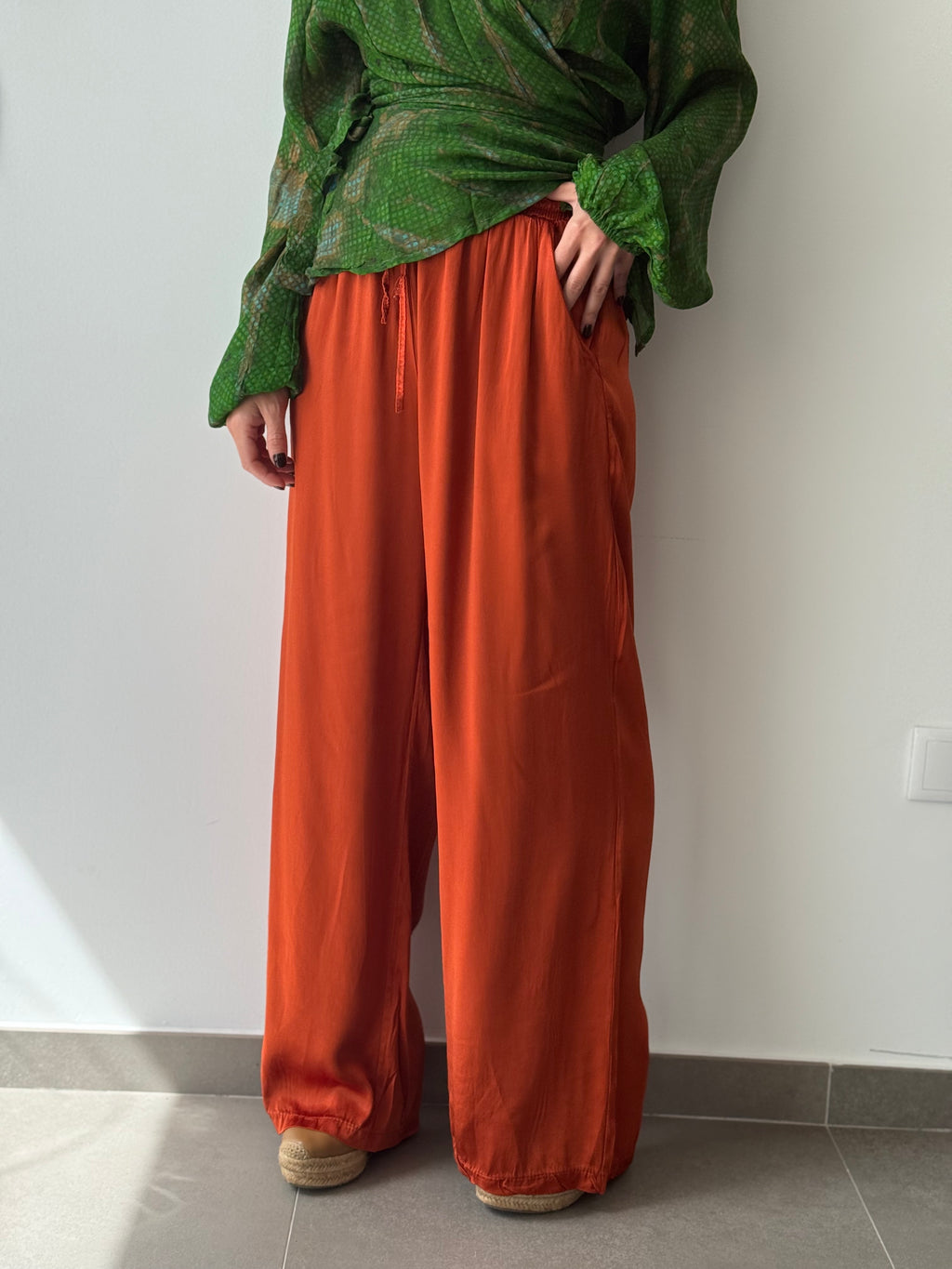 PANTALÓN RIOJANA NARANJA