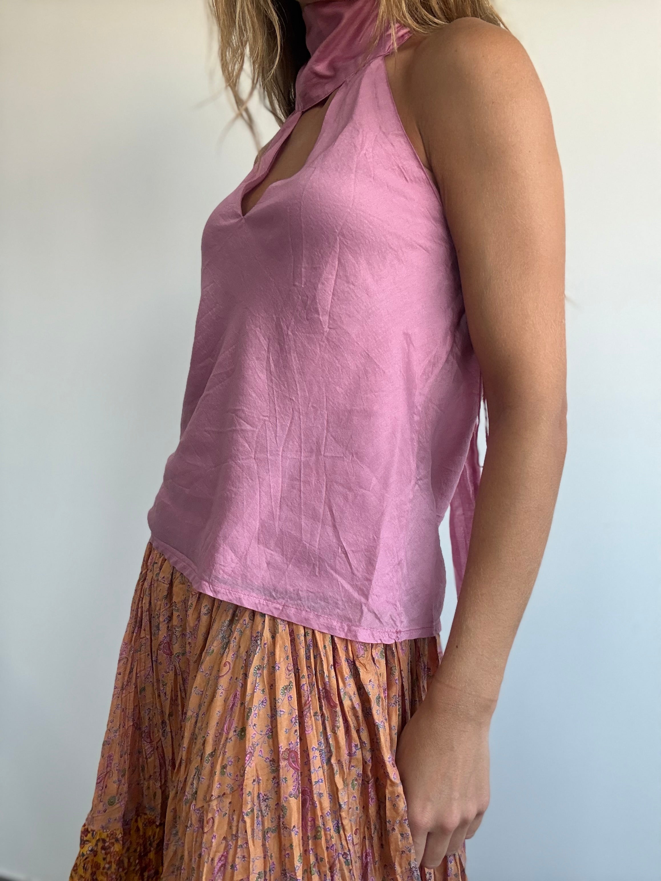 TOP TENCEL ESCOTE HALTER ROSA