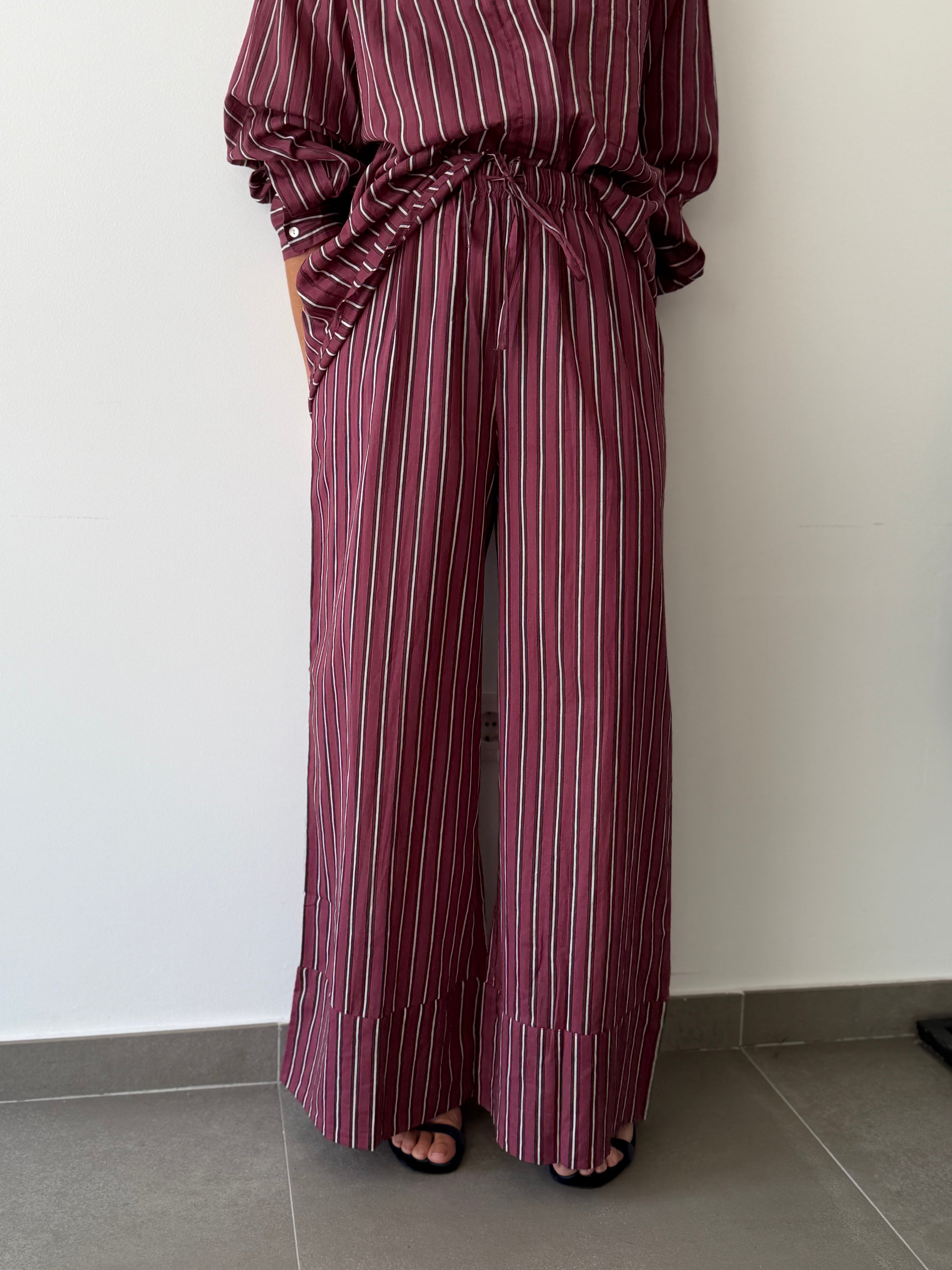 PANTALÓN FREYA BURDEOS