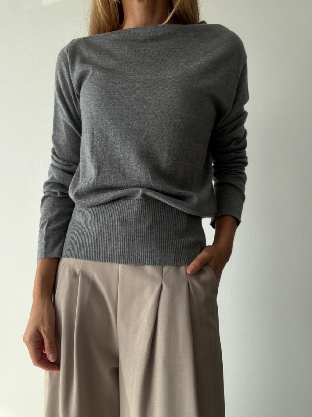 JERSEI ESTRAGÓN GRIS