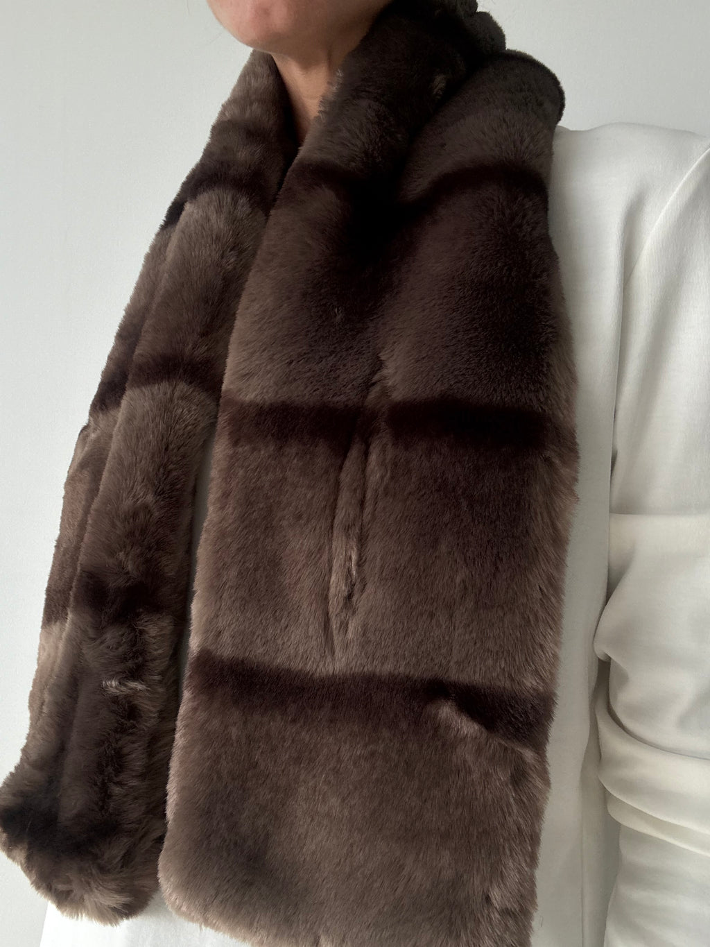CUELLO RAYADO BEIGE
