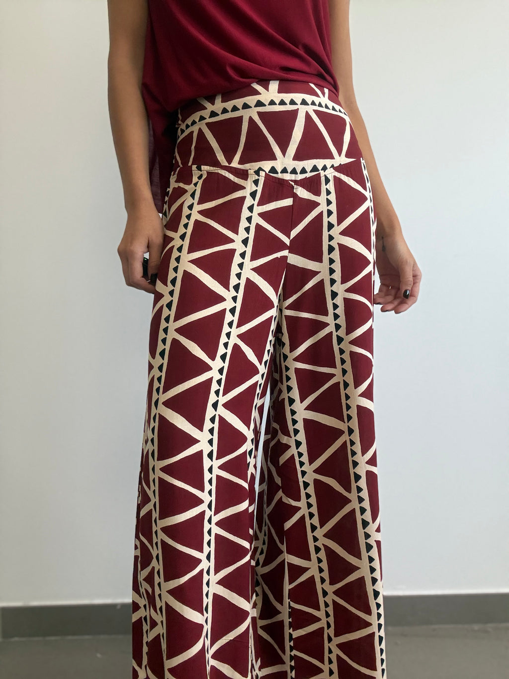 PANTALÓN LORCA BURDEOS