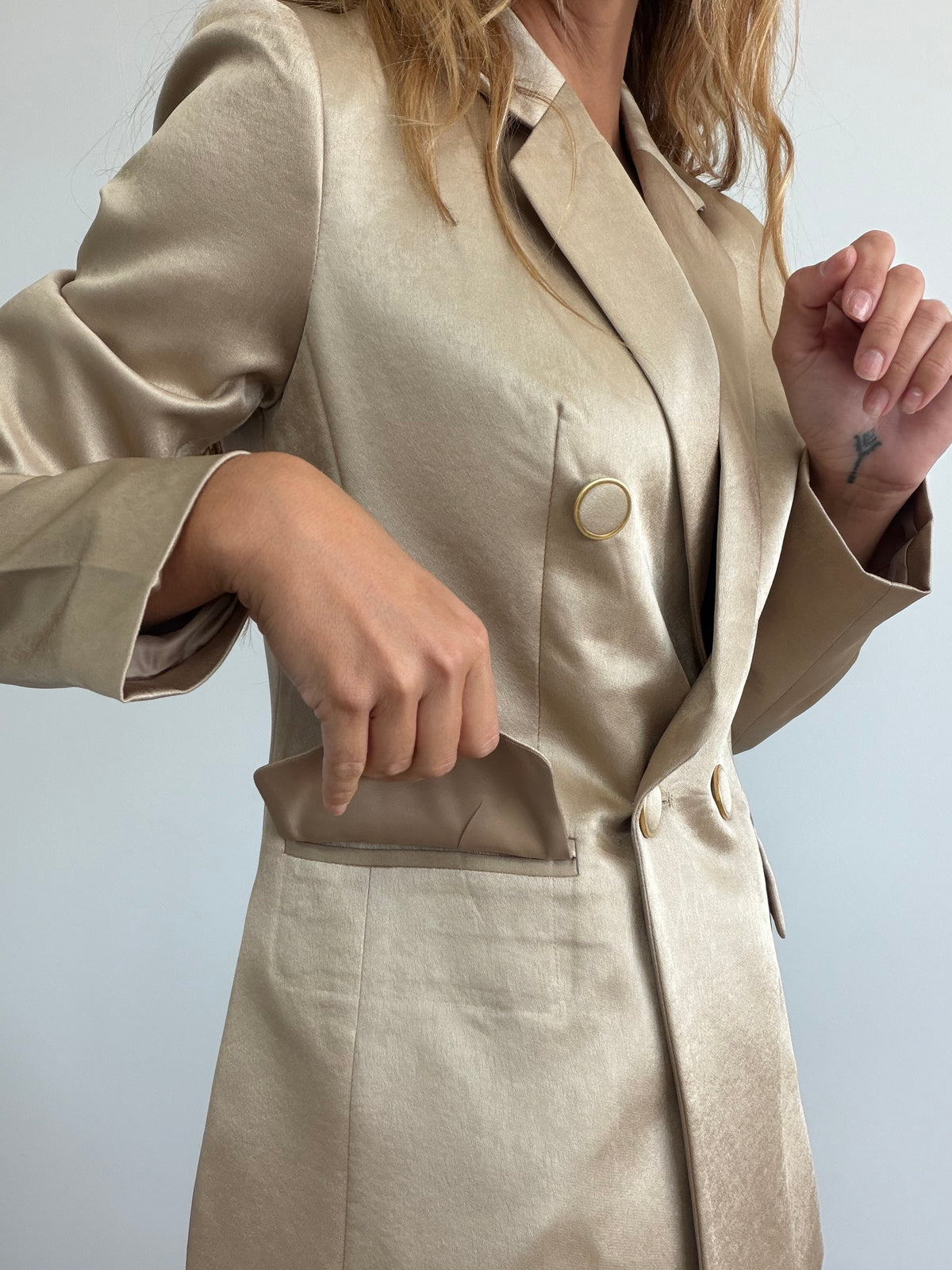 CHAQUETA LOJA CHAMPAGNE