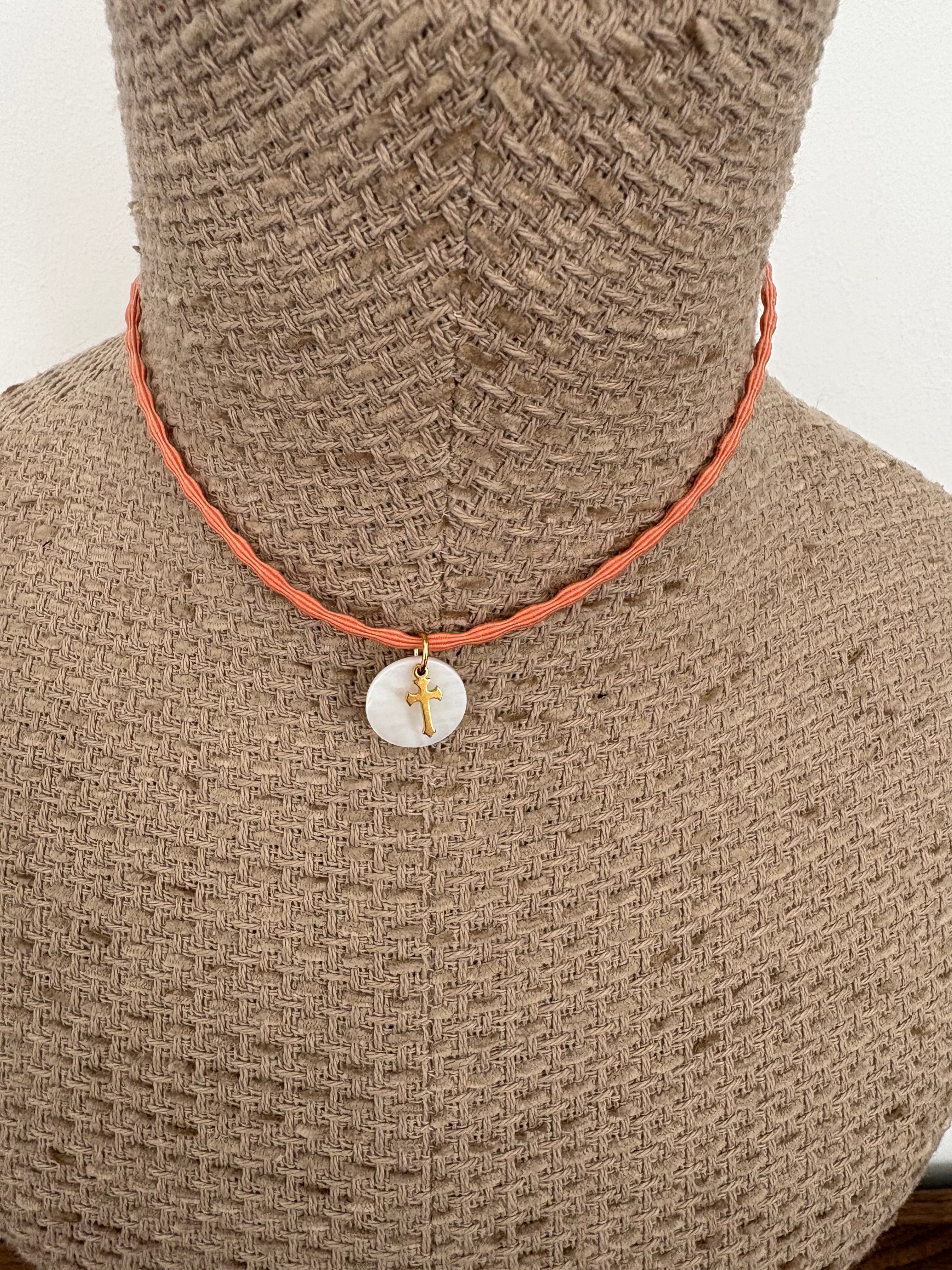 COLLAR-GARGANTILLA RIZADA  CORAL
