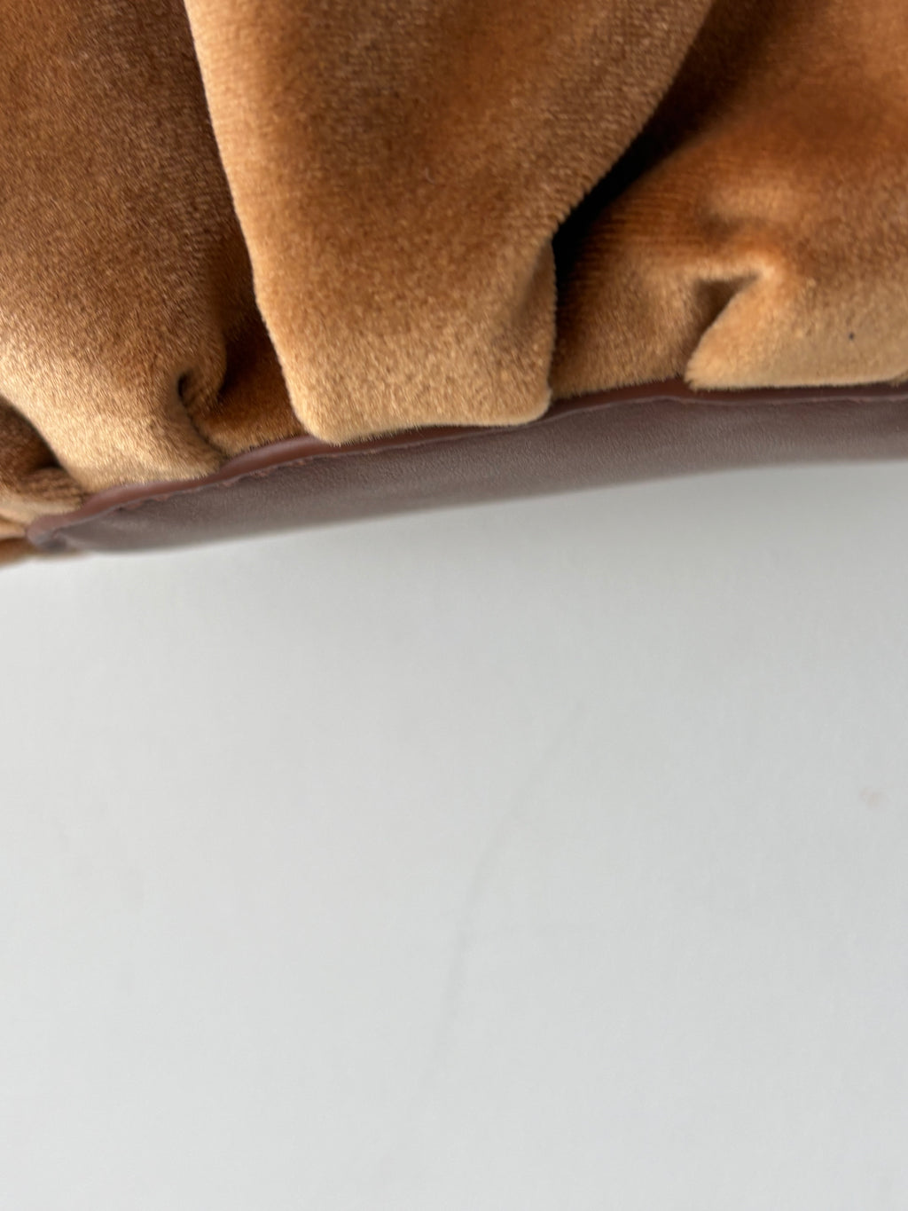BOLSO VALENTINA CAMEL