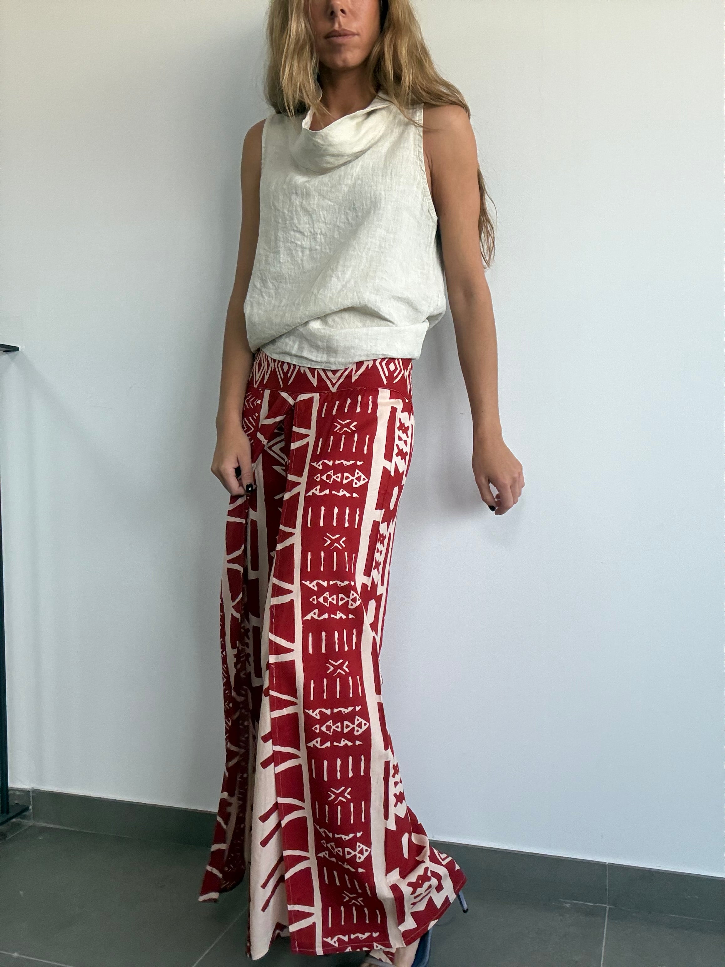 PANTALÓN RODAS ROJO