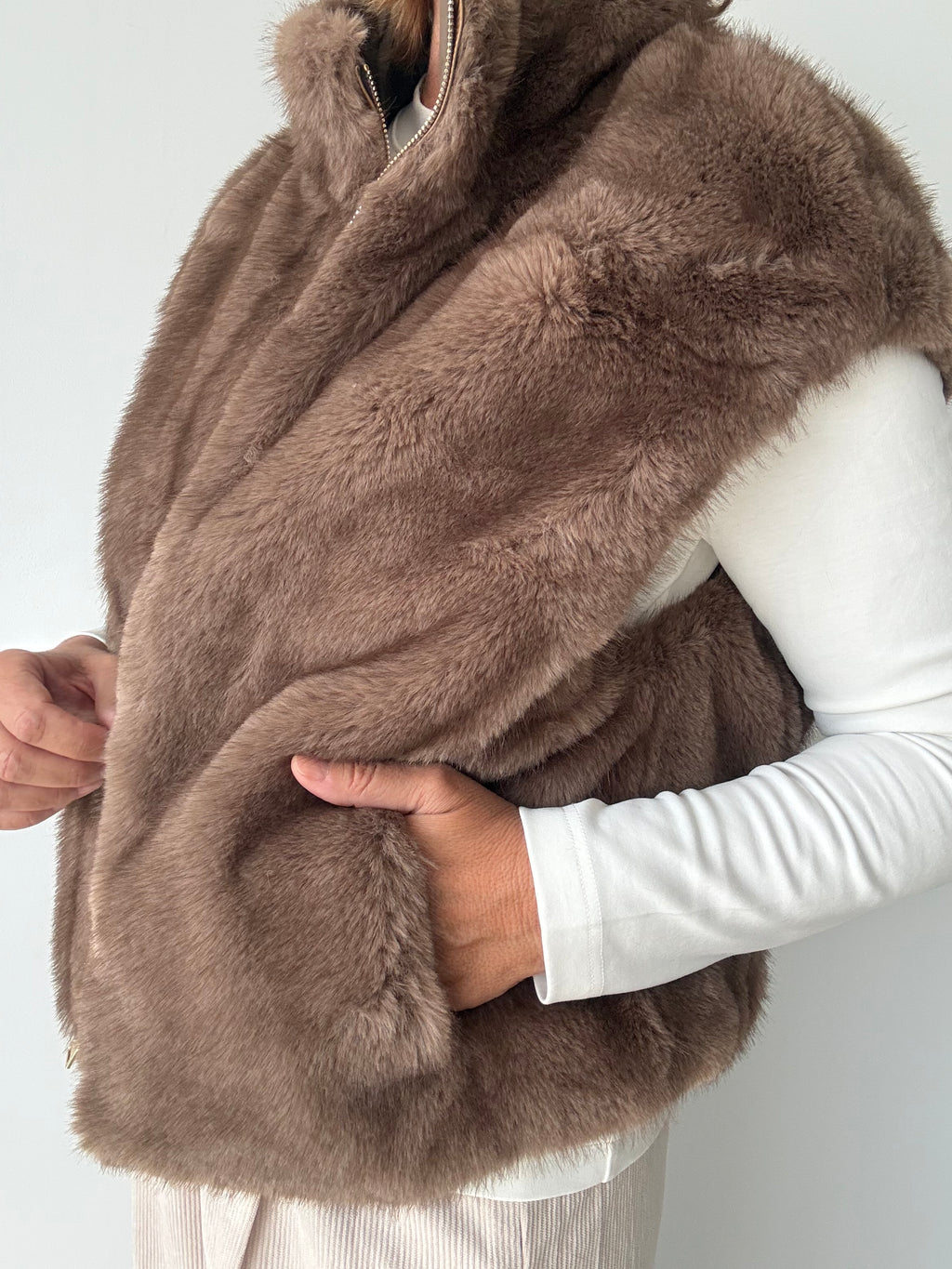 CHALECO EDER BEIGE