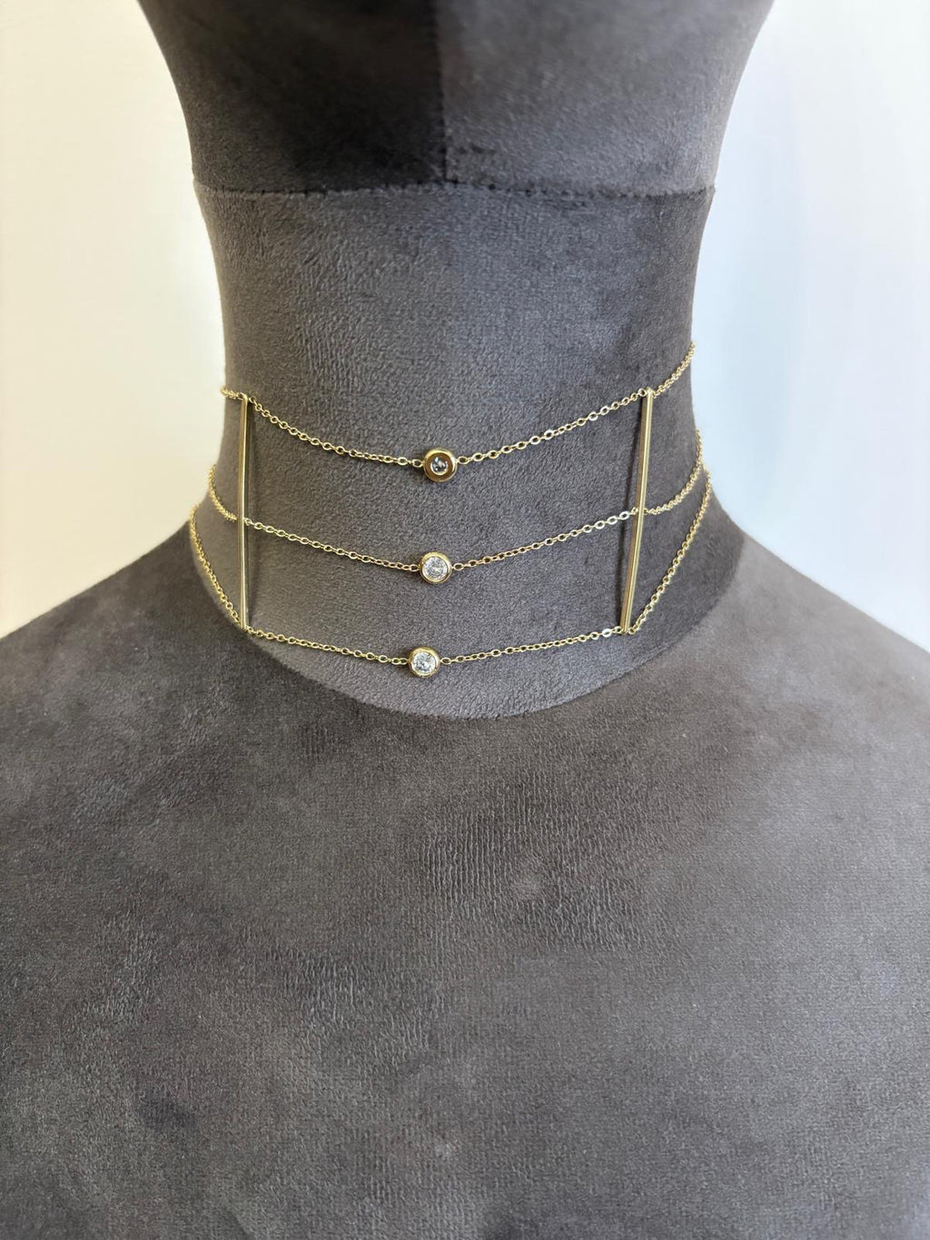 COLLAR LIORA DORADO