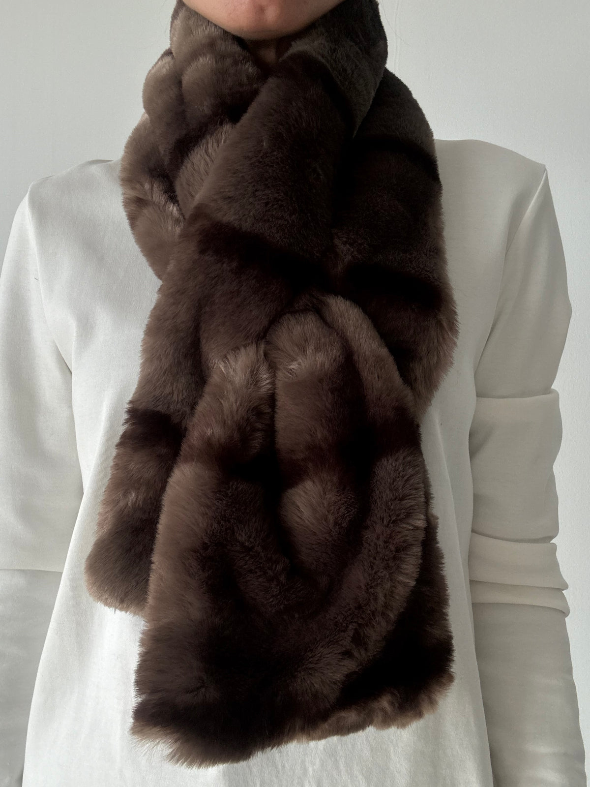CUELLO RAYADO BEIGE