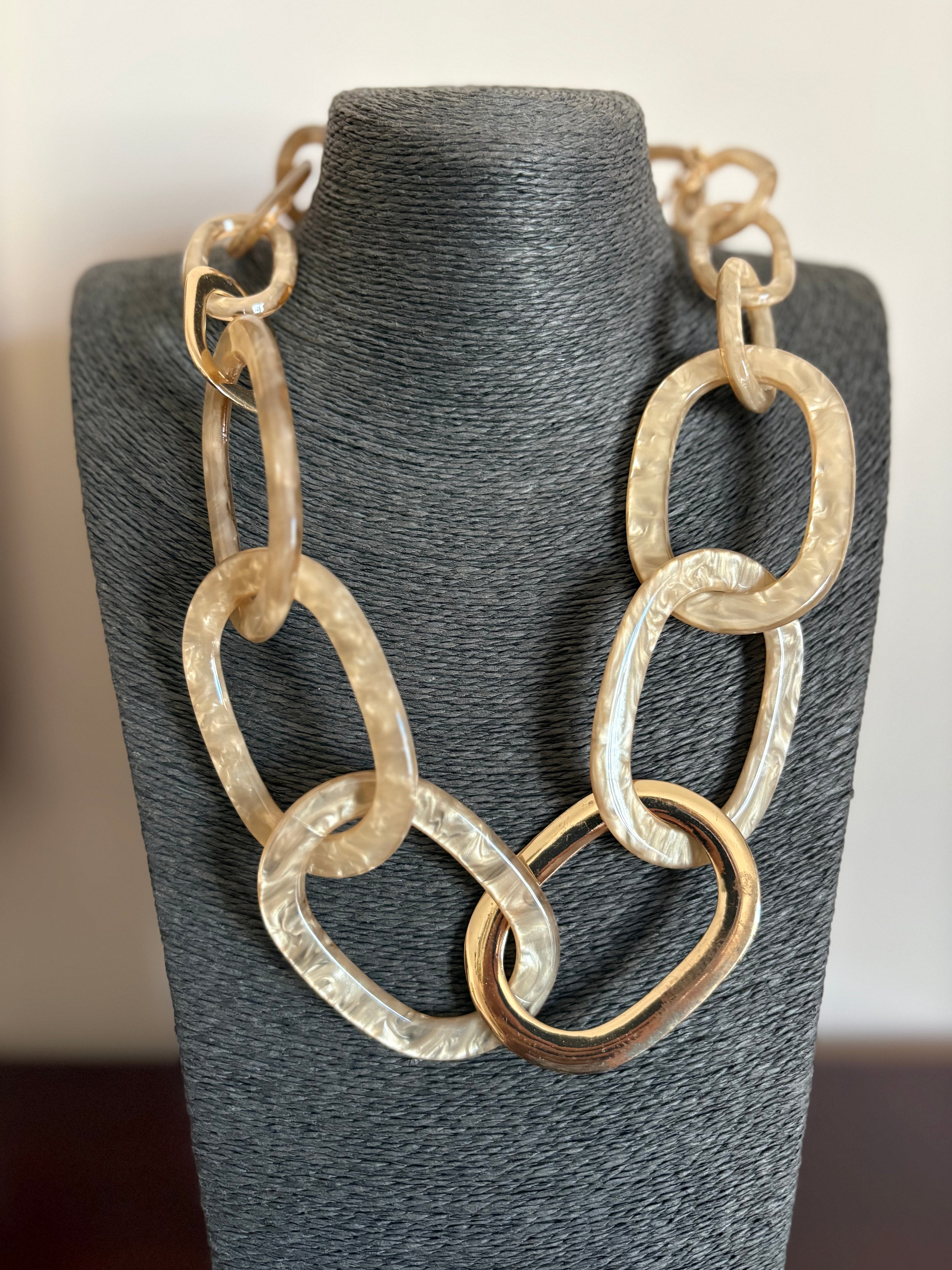COLLAR RÍO CAMEL