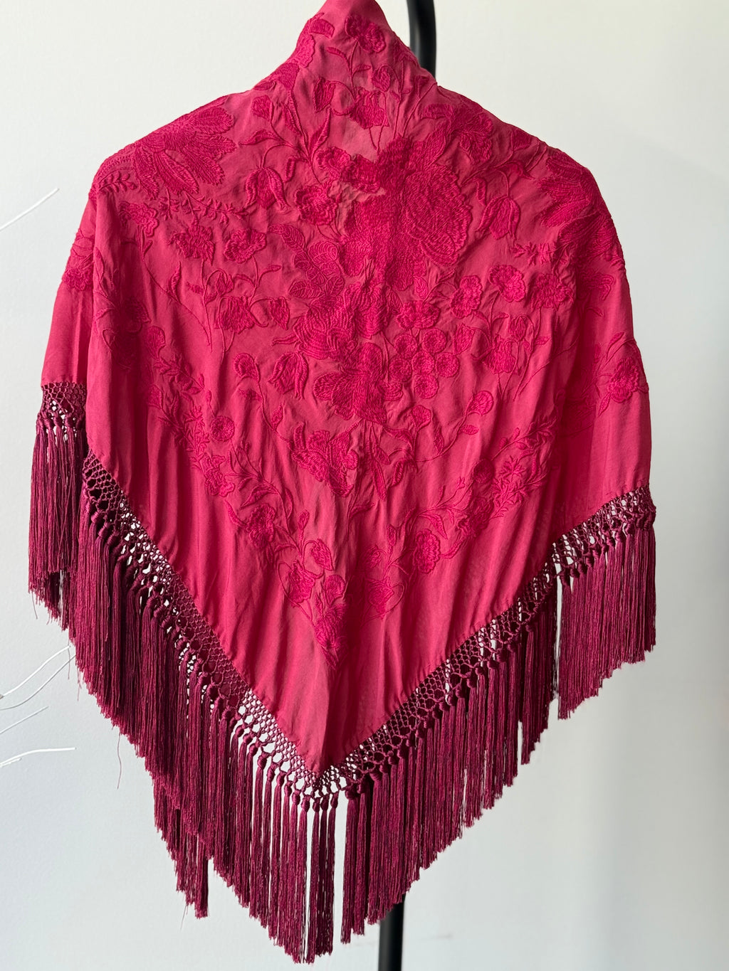 MANTÓN LISO FRAMBUESA