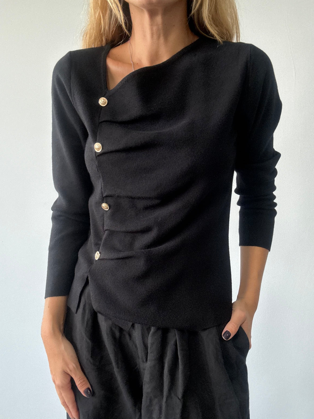 JERSEY UMERO NEGRO