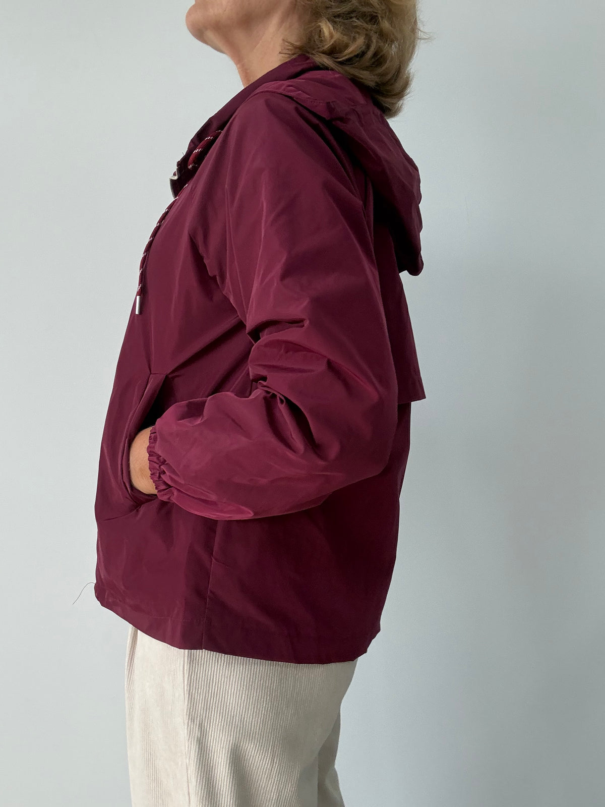 PARKA VIENTO BURDEOS