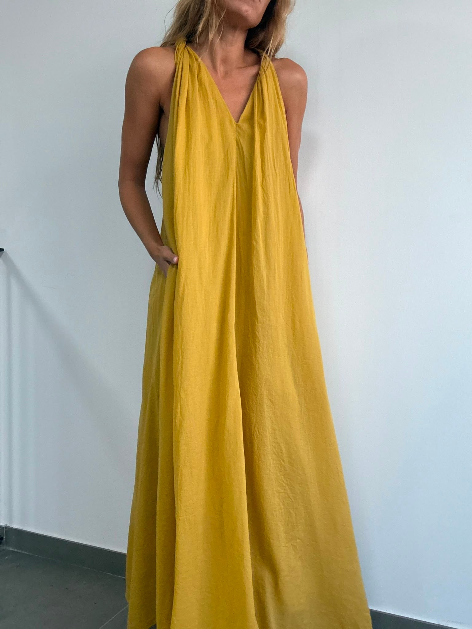 VESTIDO OYAMBRE MOSTAZA