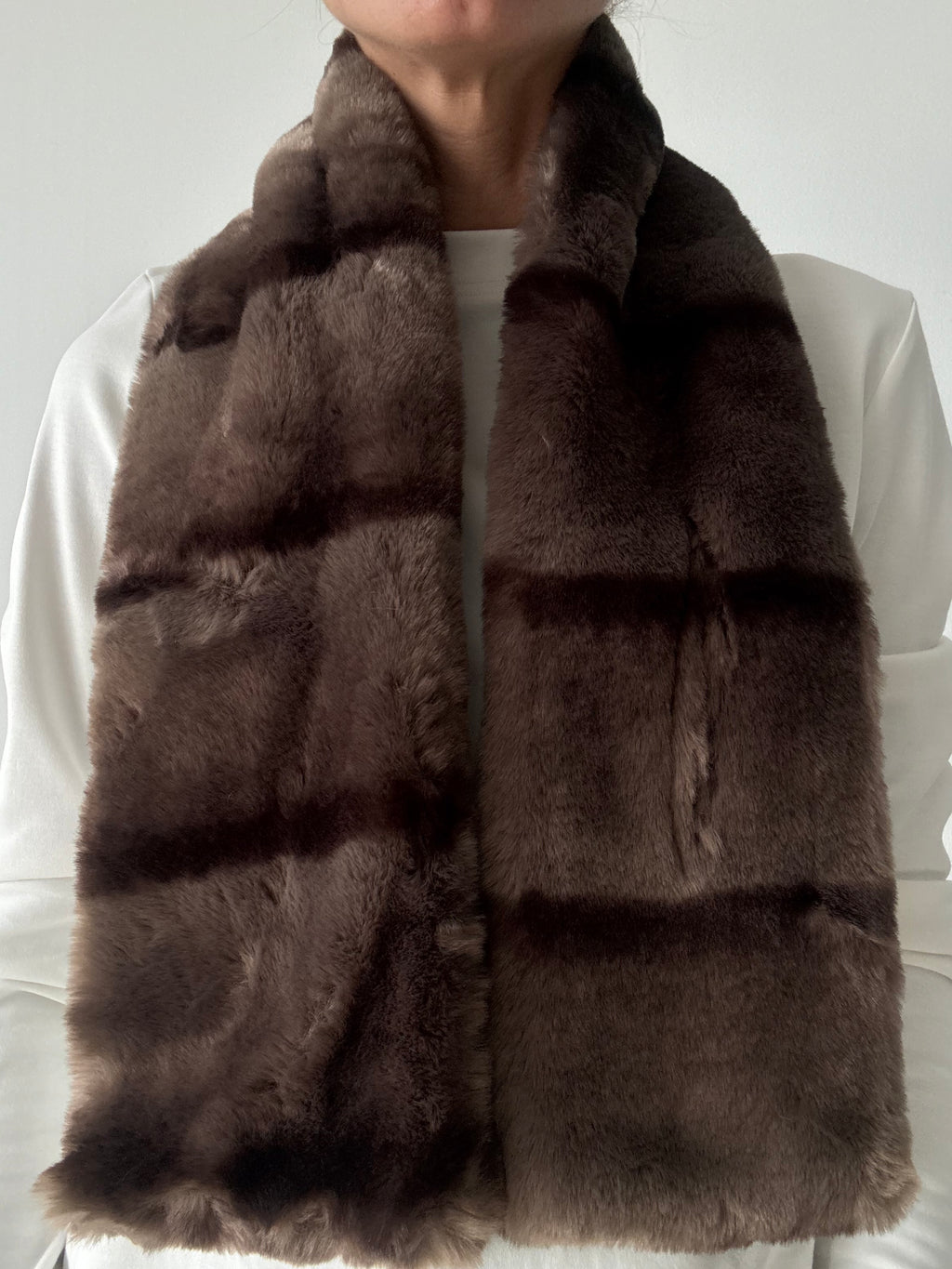 CUELLO RAYADO BEIGE