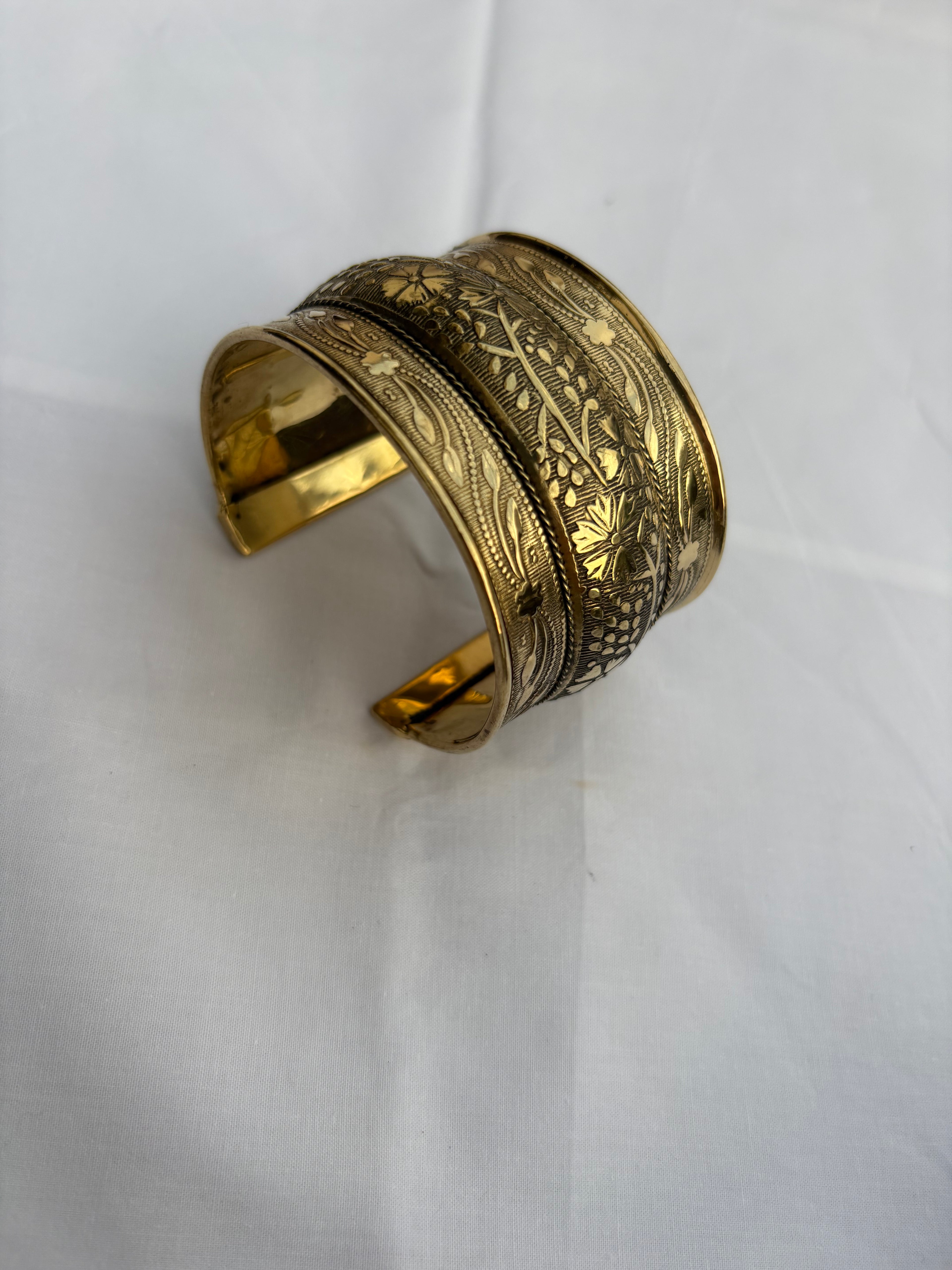 PULSERA INDIA DORADA