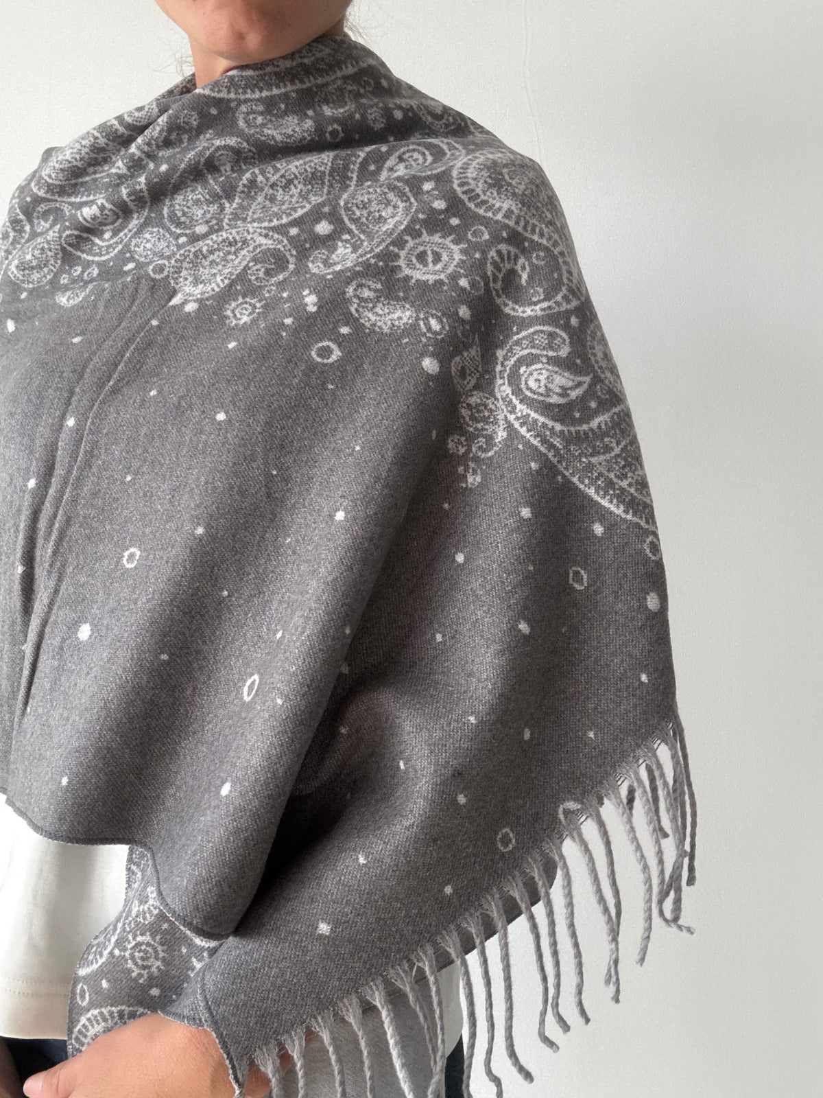 FOULARD ASTRAL GRIS OSCURO