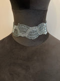 COLLAR TUDOR PLATEADO