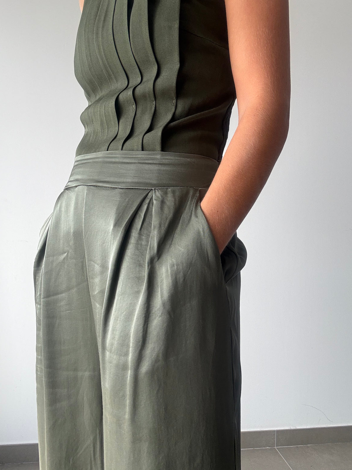 PANTALÓN LINEA KAKI