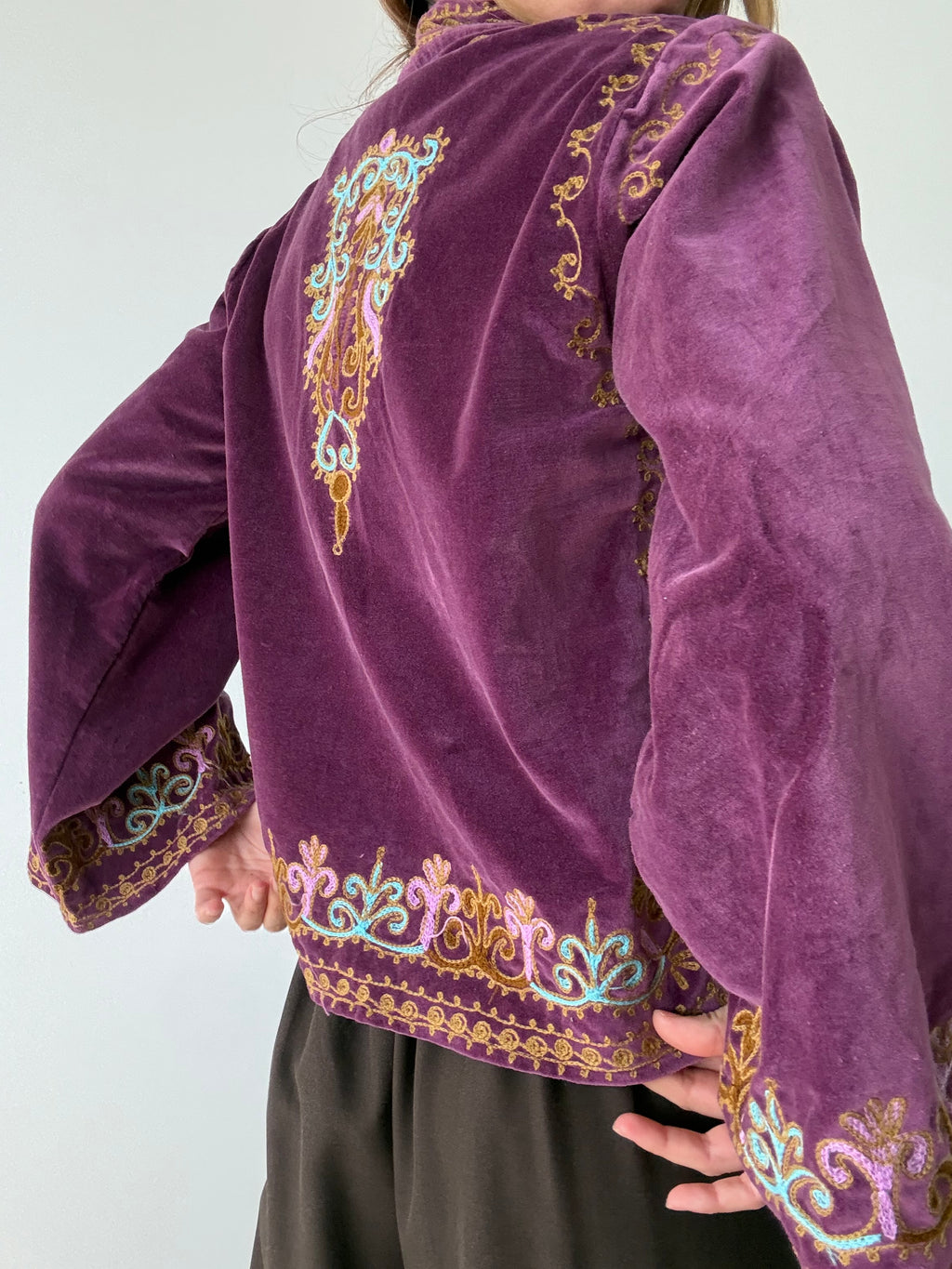 CHAQUETA ABEDE MORADO
