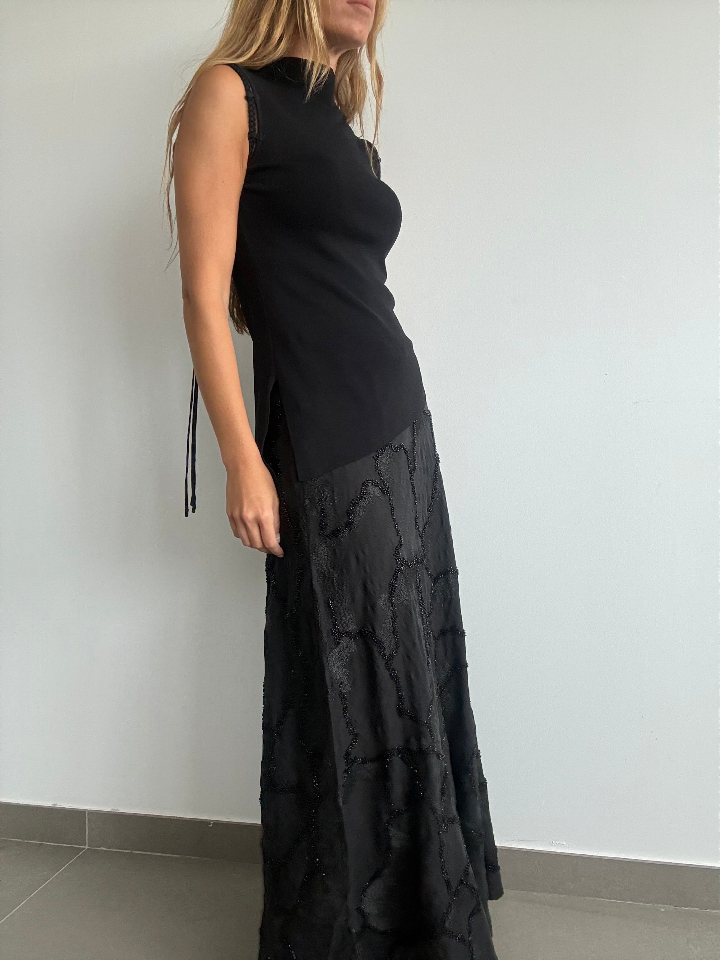 FALDA VARENA NEGRO