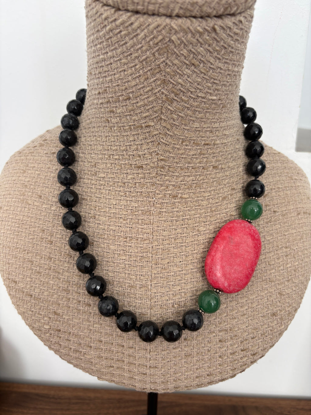 COLLAR-GARGANTILLA FILIPINA