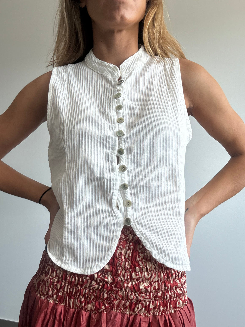 BLUSA CUELLO MAO RAYADO BLANCO