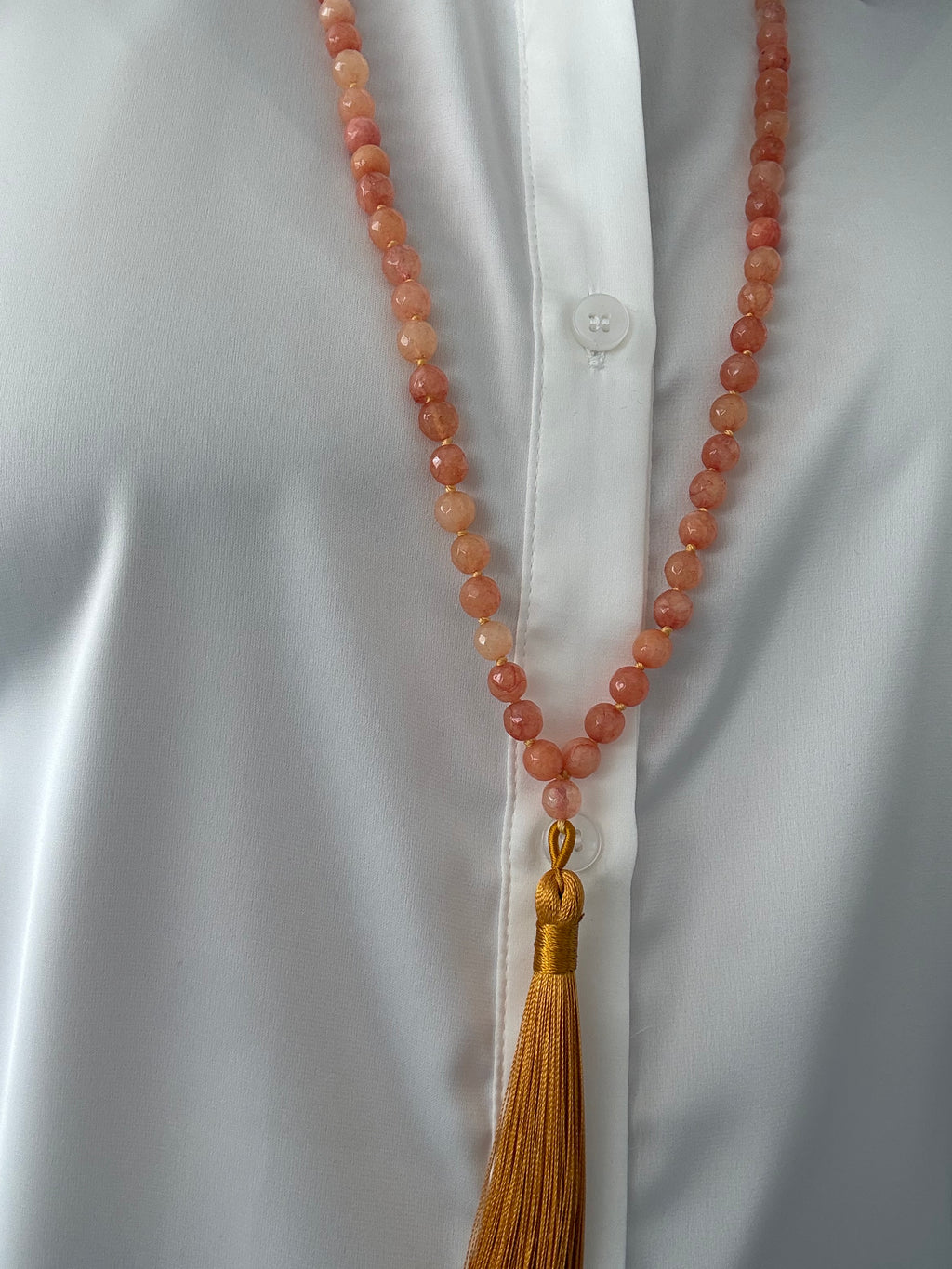 COLLAR TOSARIO OCRE CLARO